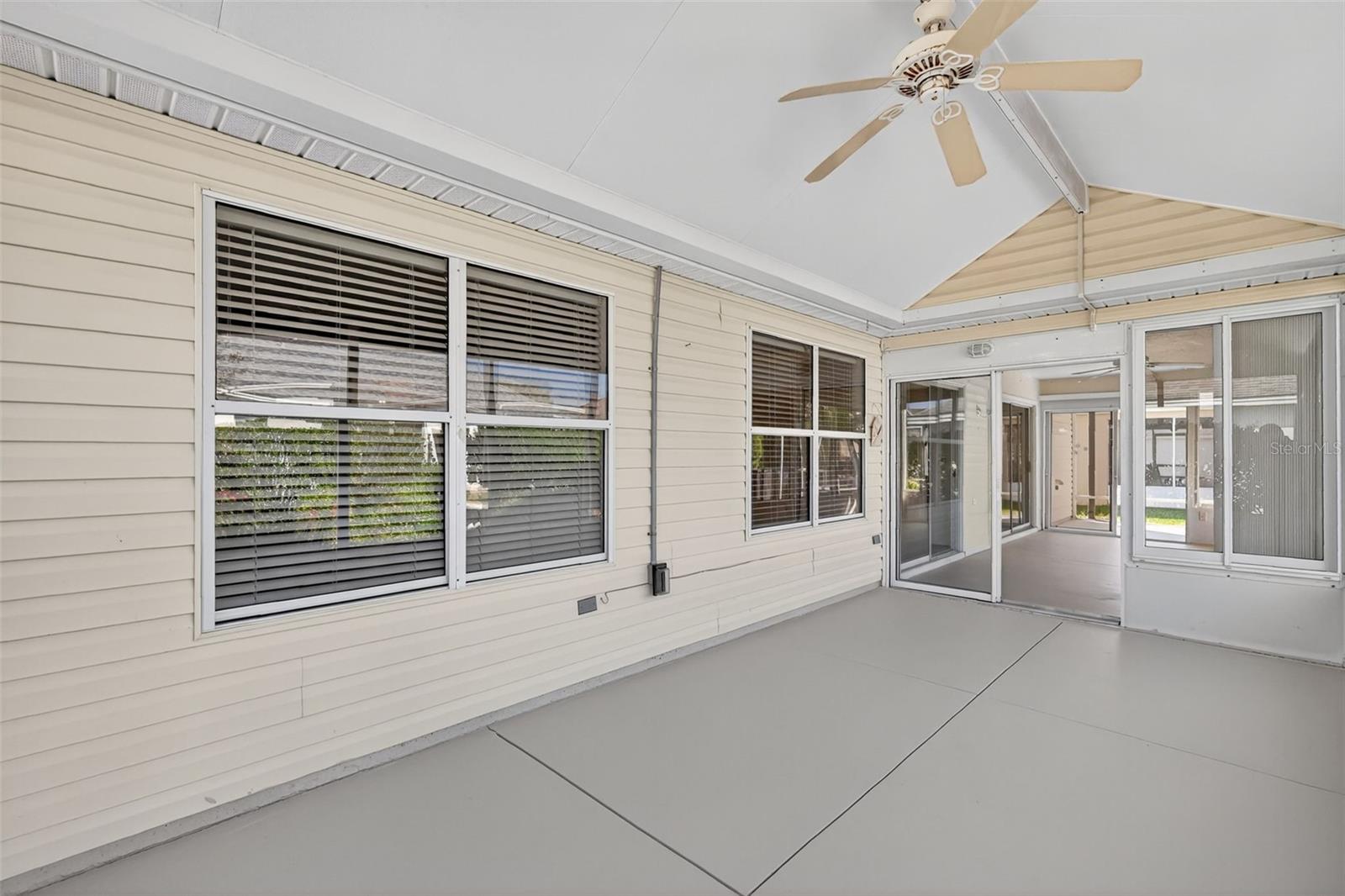 Image 19 of 20 For 2117 Zaragoza Place