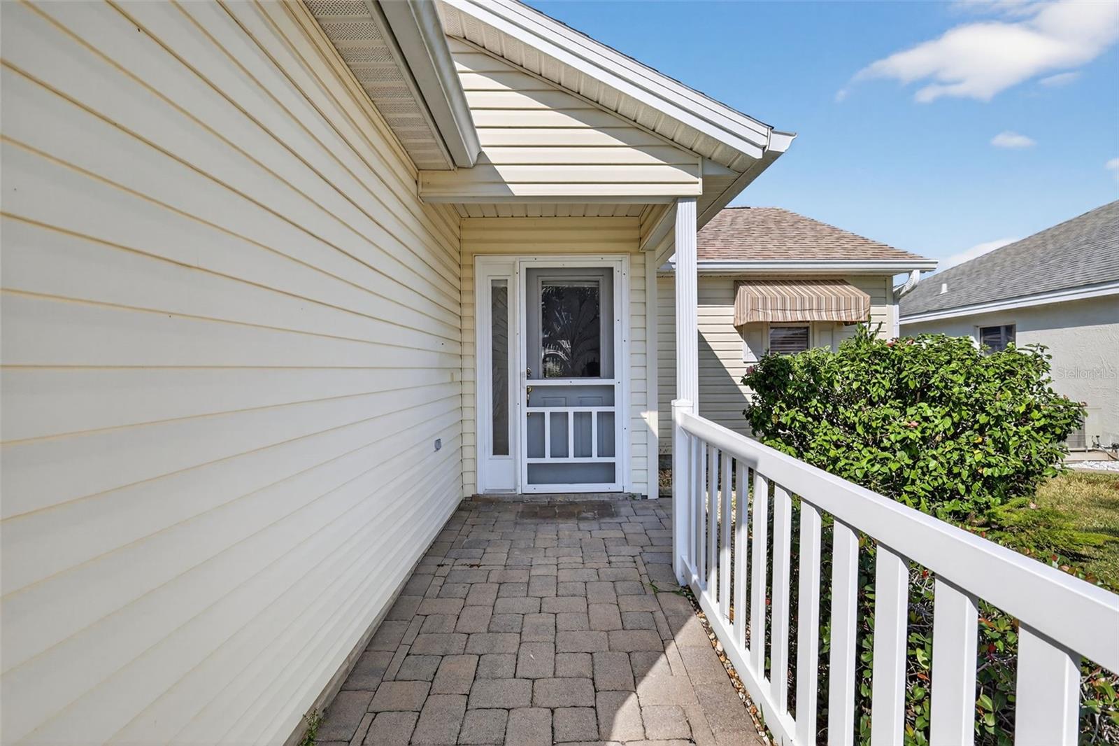 Image 3 of 20 For 2117 Zaragoza Place