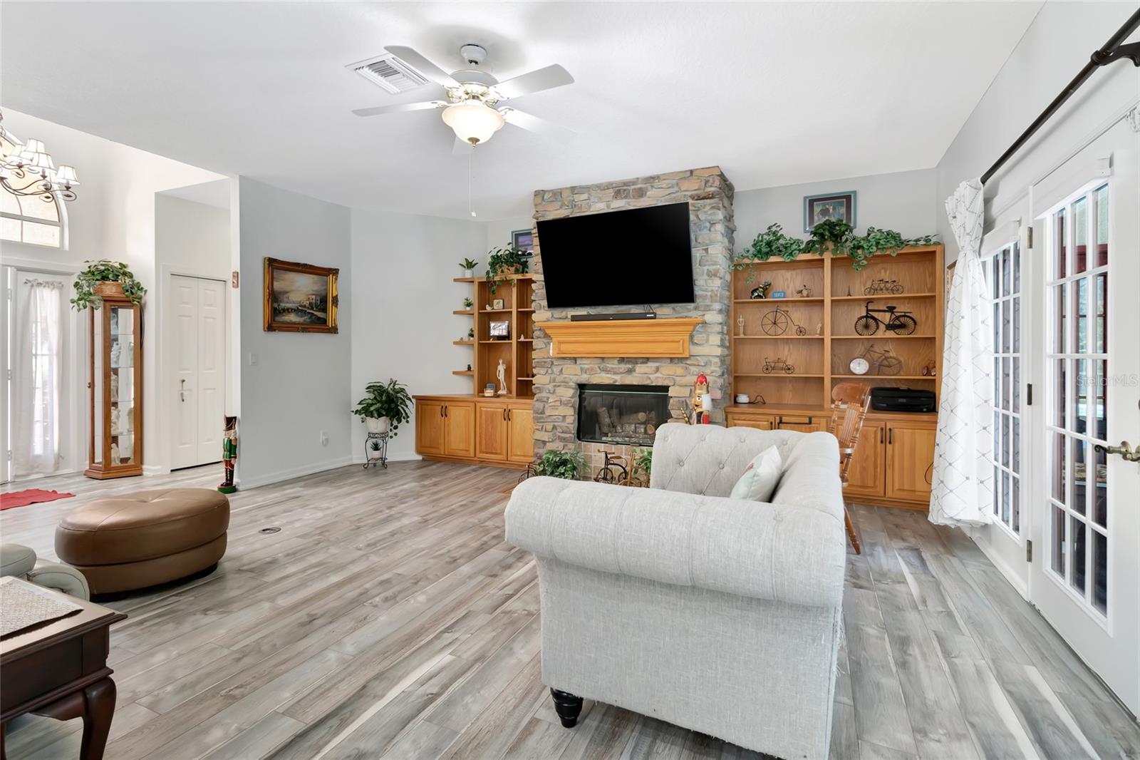 Image 14 of 69 For 33025 Lake Bend Circle