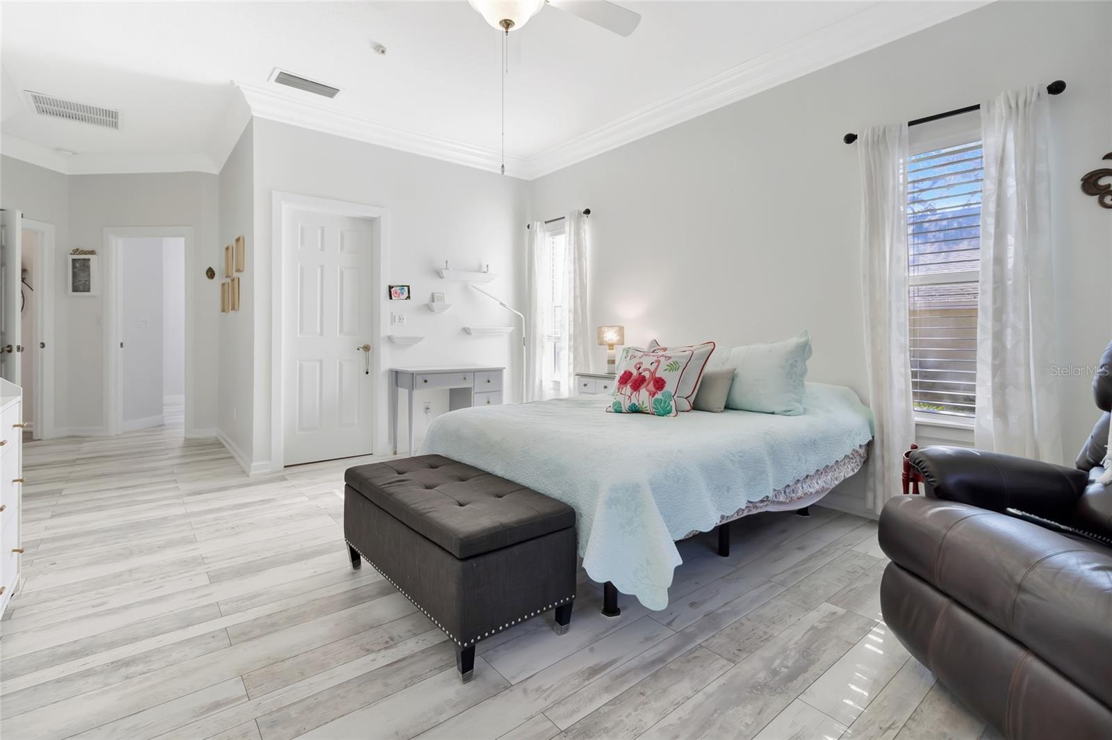 Image 19 of 69 For 33025 Lake Bend Circle