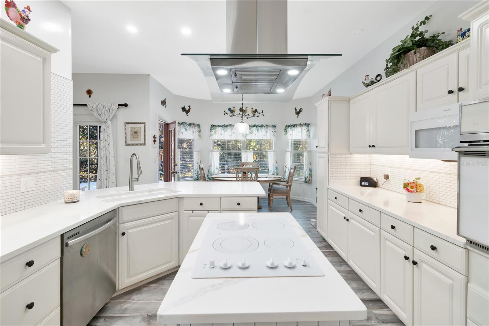 Image 30 of 69 For 33025 Lake Bend Circle