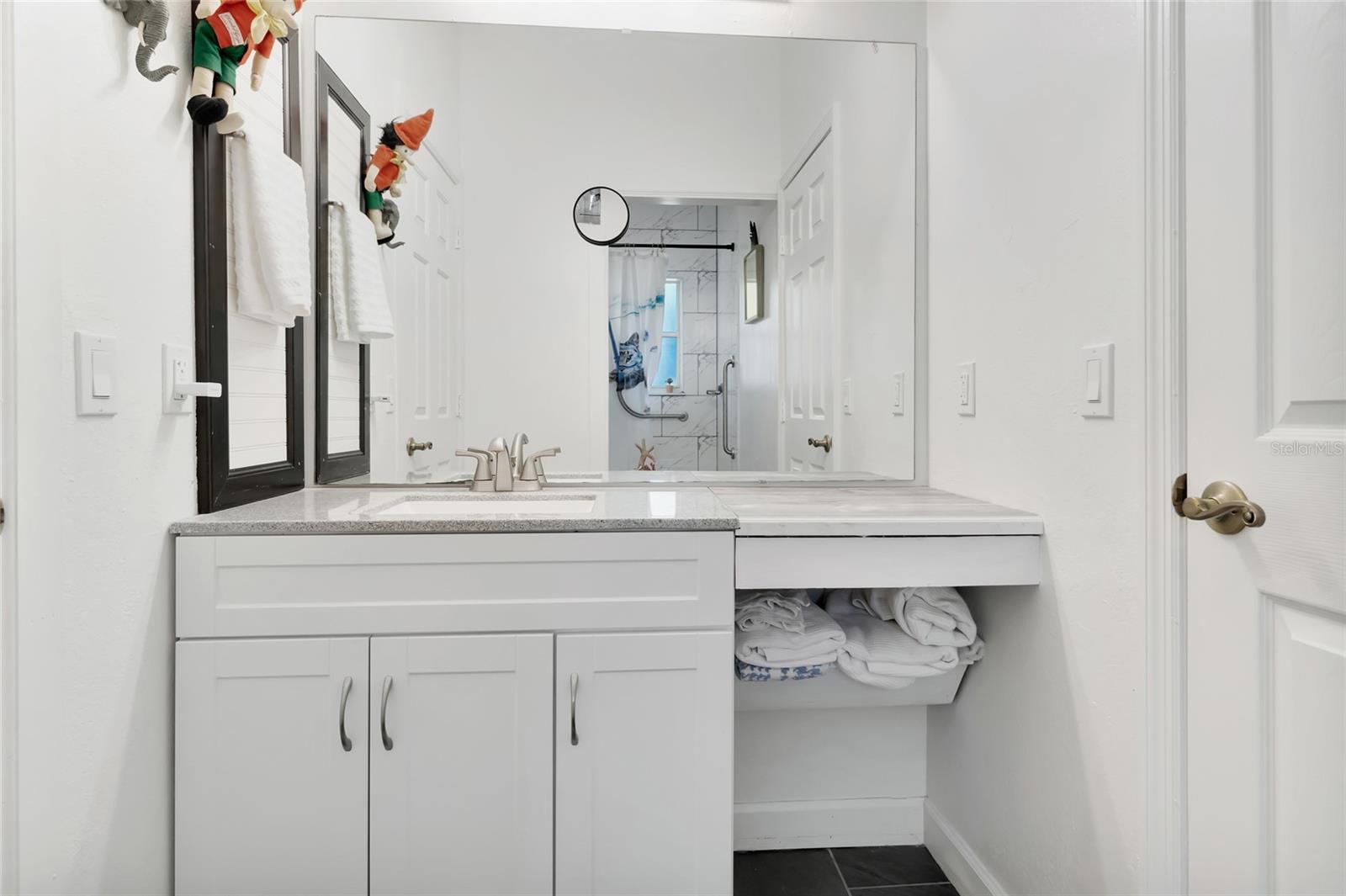 Image 42 of 69 For 33025 Lake Bend Circle