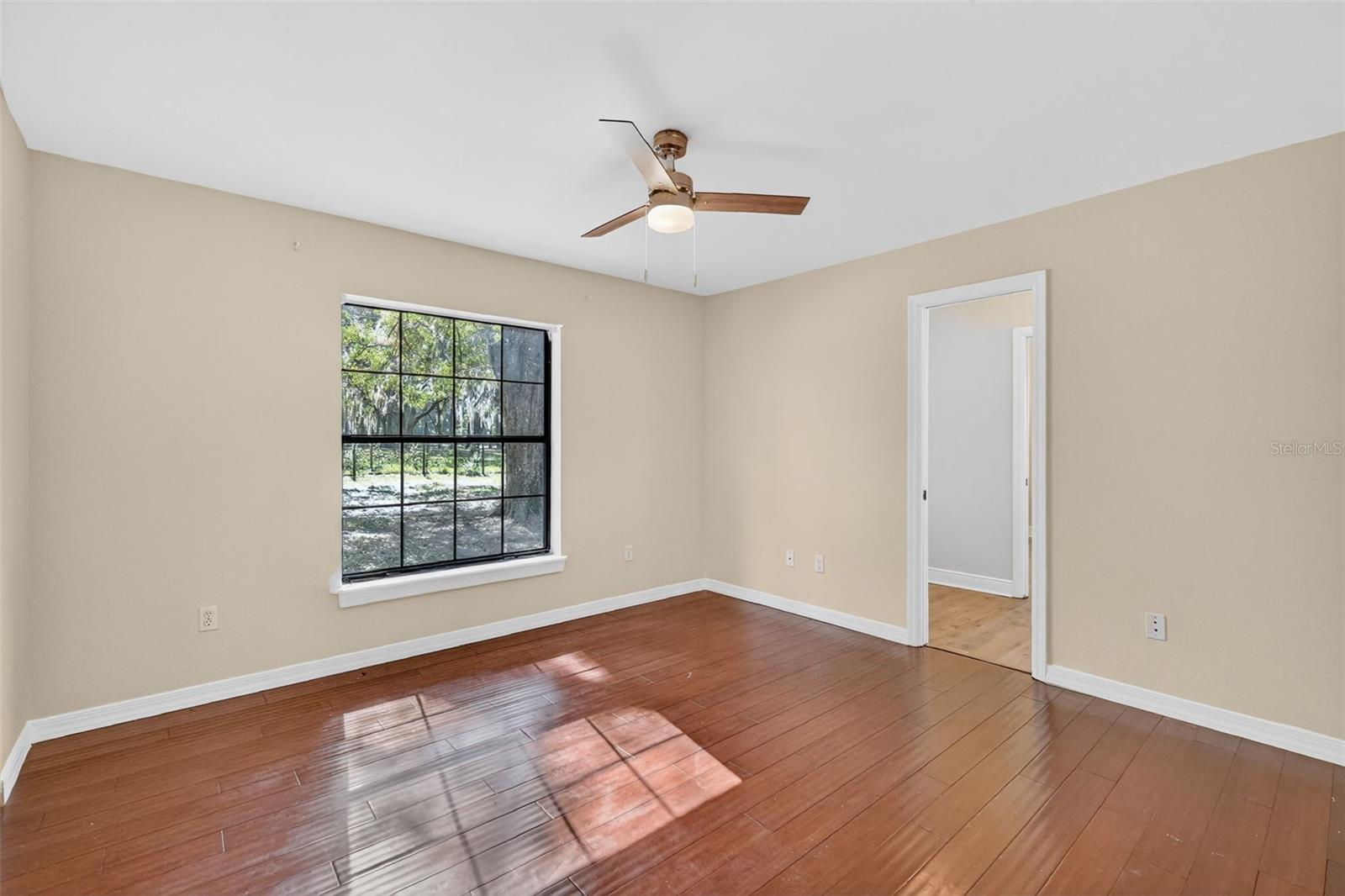 Image 30 of 61 For 13705 25th Avenue