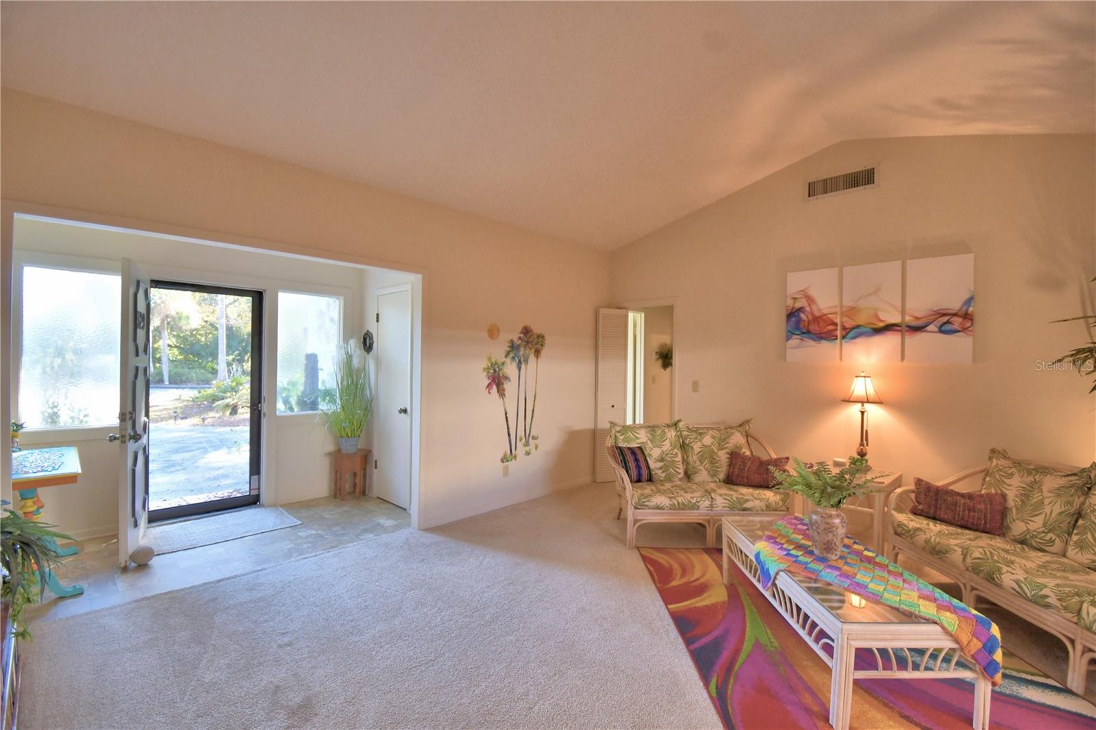 Image 13 of 74 For 329 El Dorado