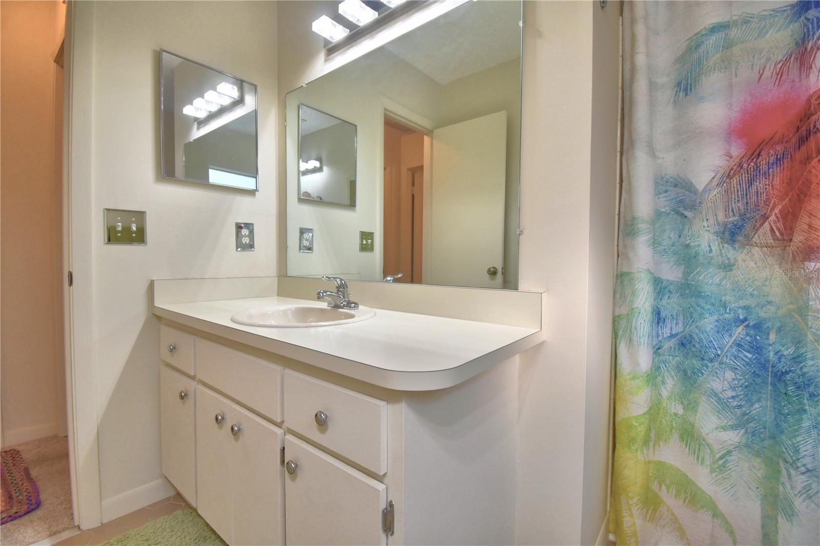 Image 20 of 74 For 329 El Dorado