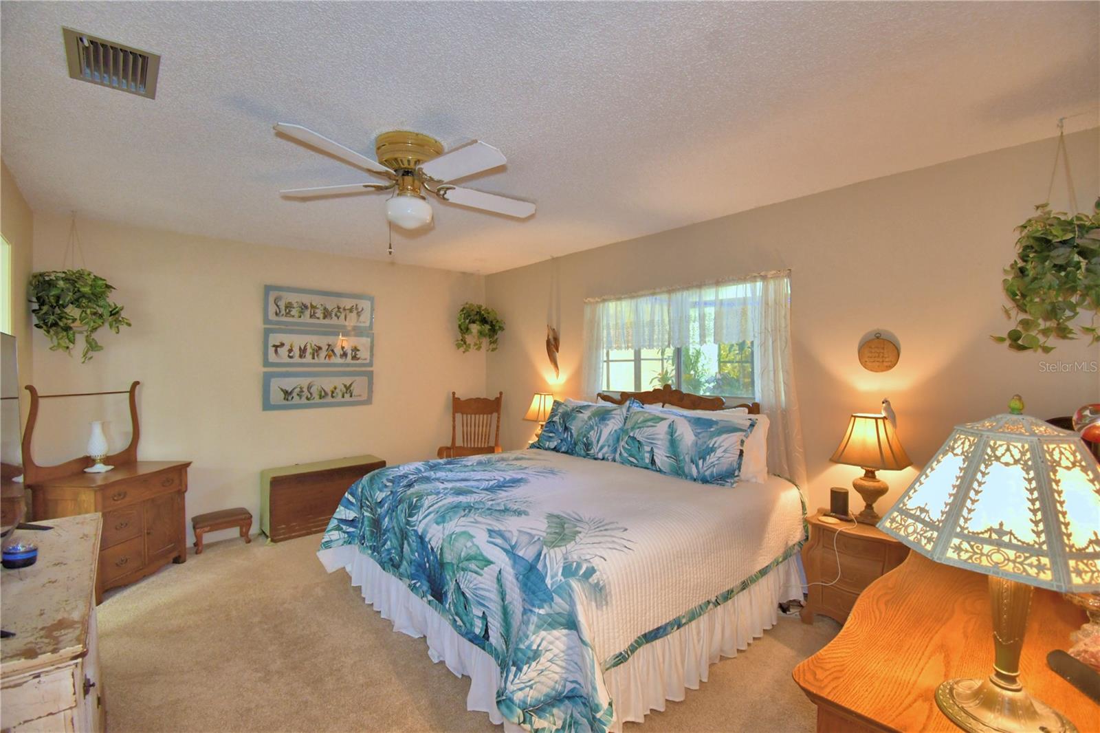 Image 38 of 74 For 329 El Dorado