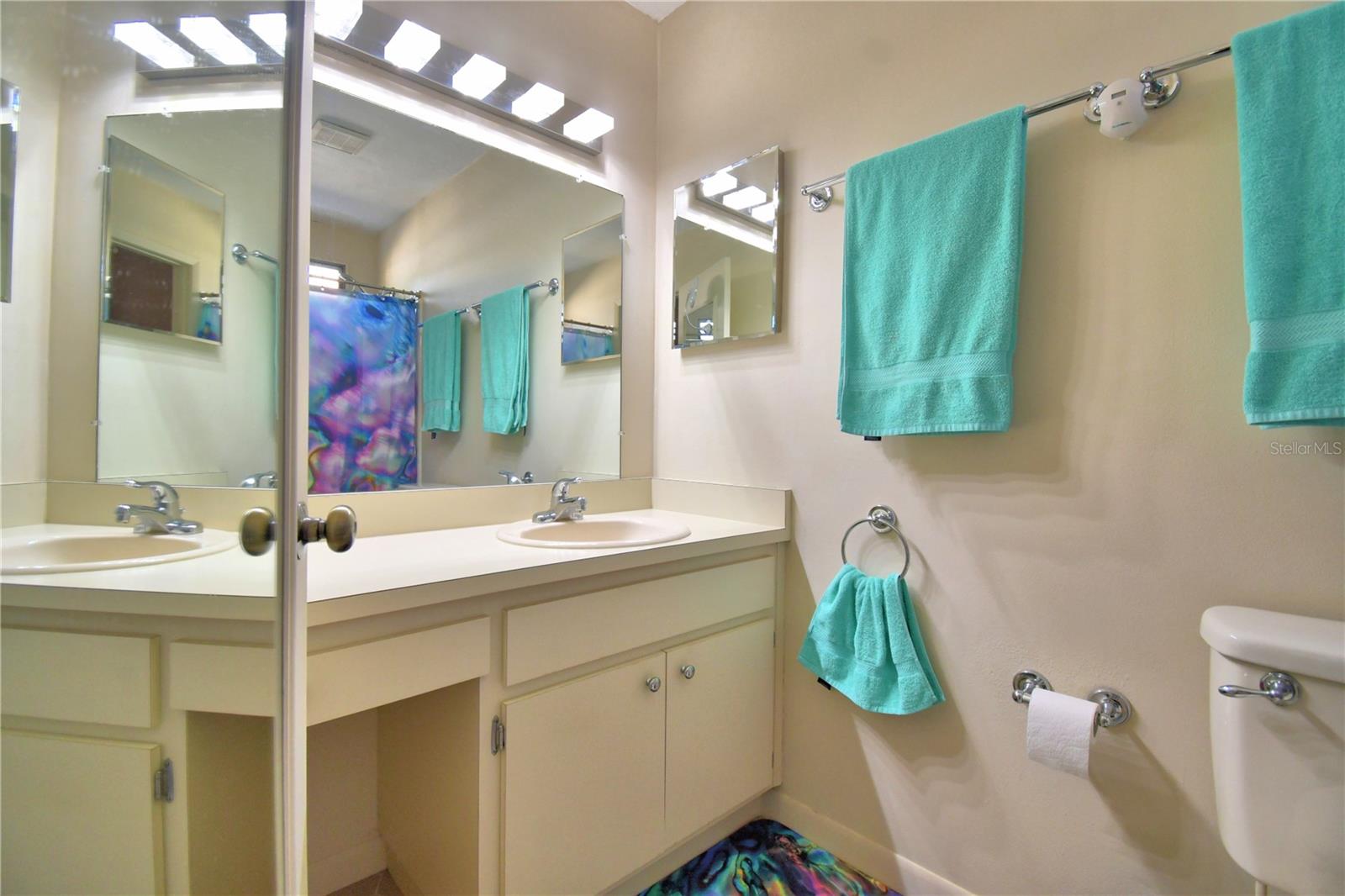 Image 42 of 74 For 329 El Dorado