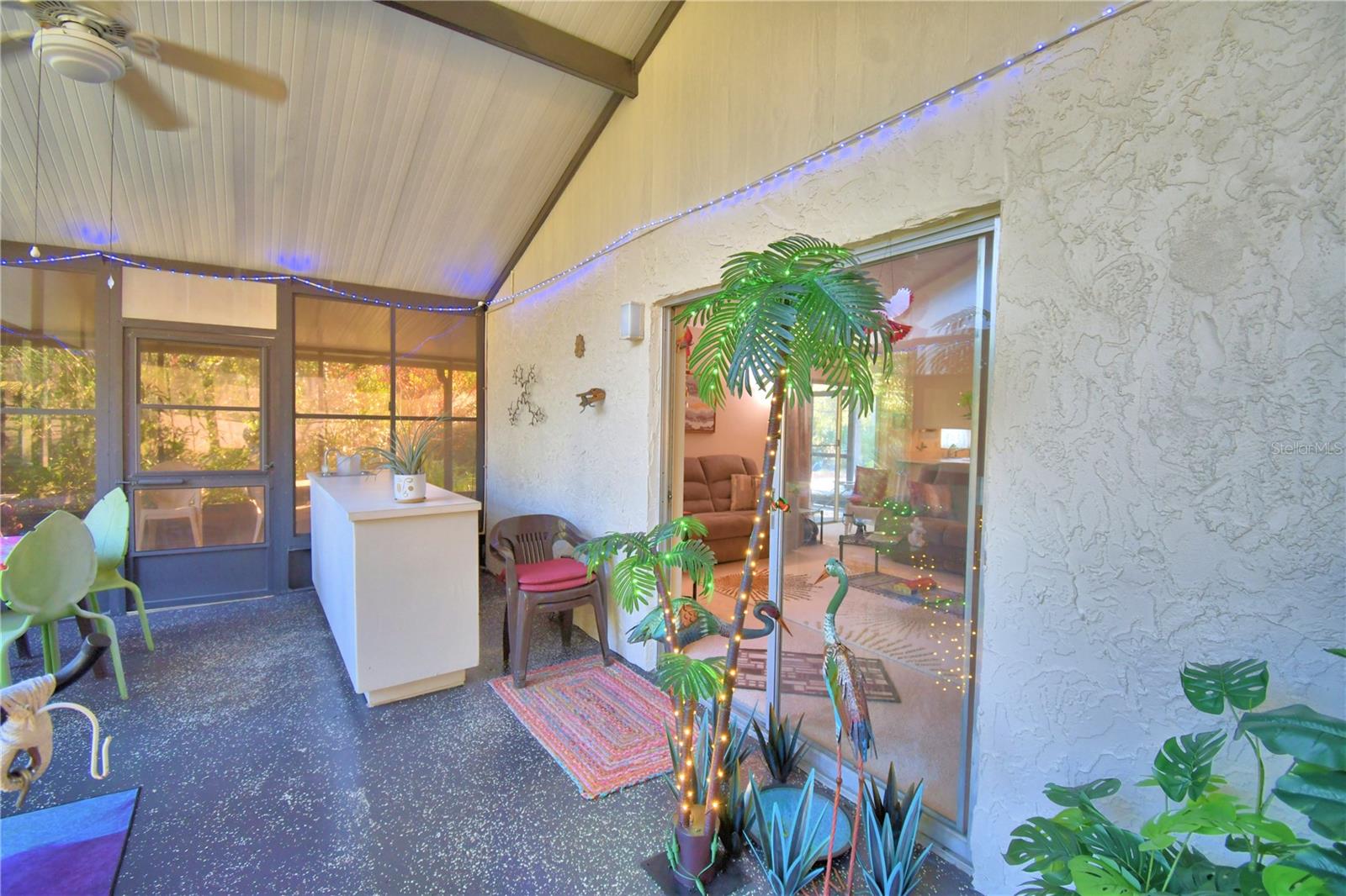 Image 49 of 74 For 329 El Dorado