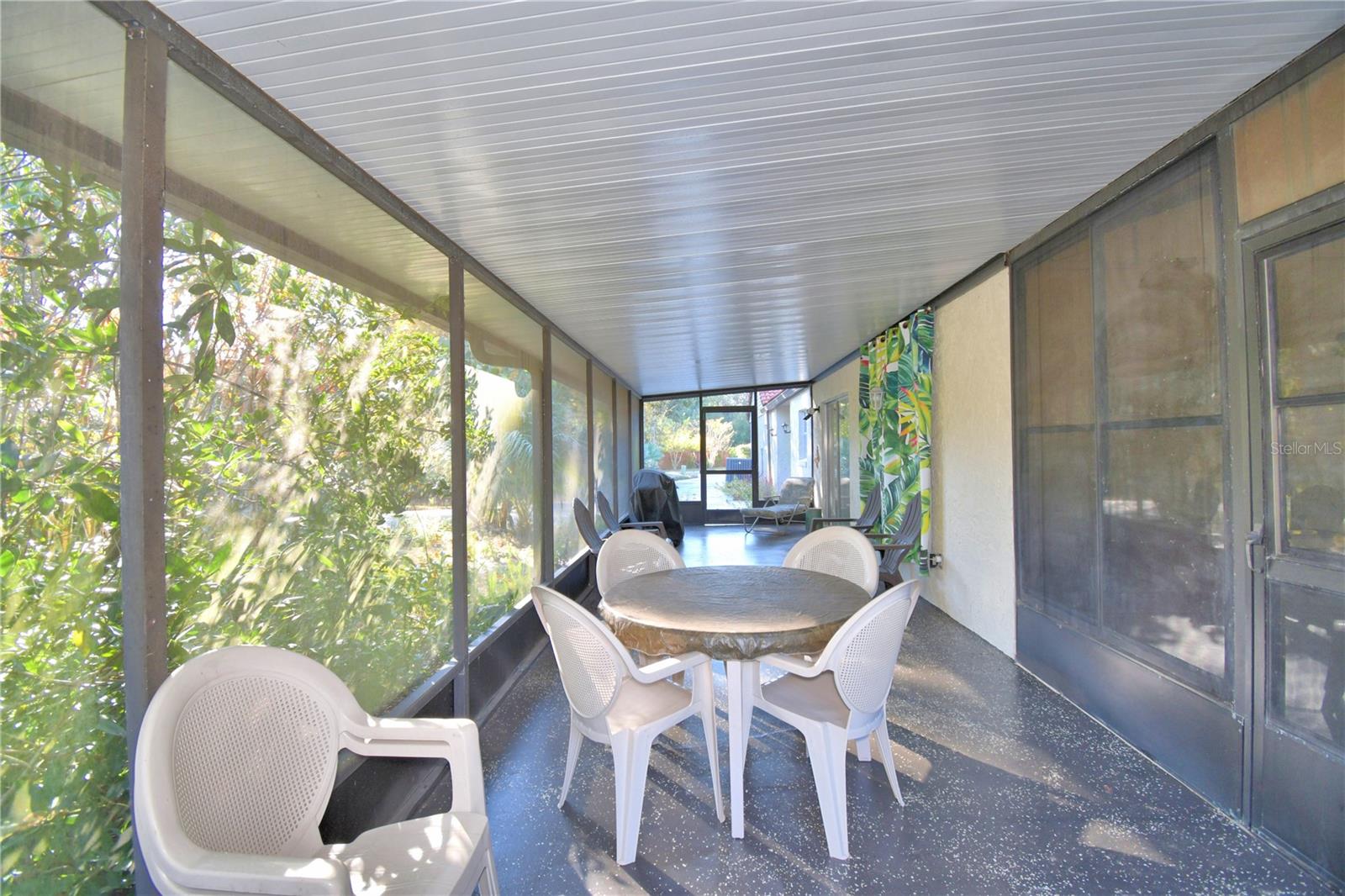 Image 56 of 74 For 329 El Dorado