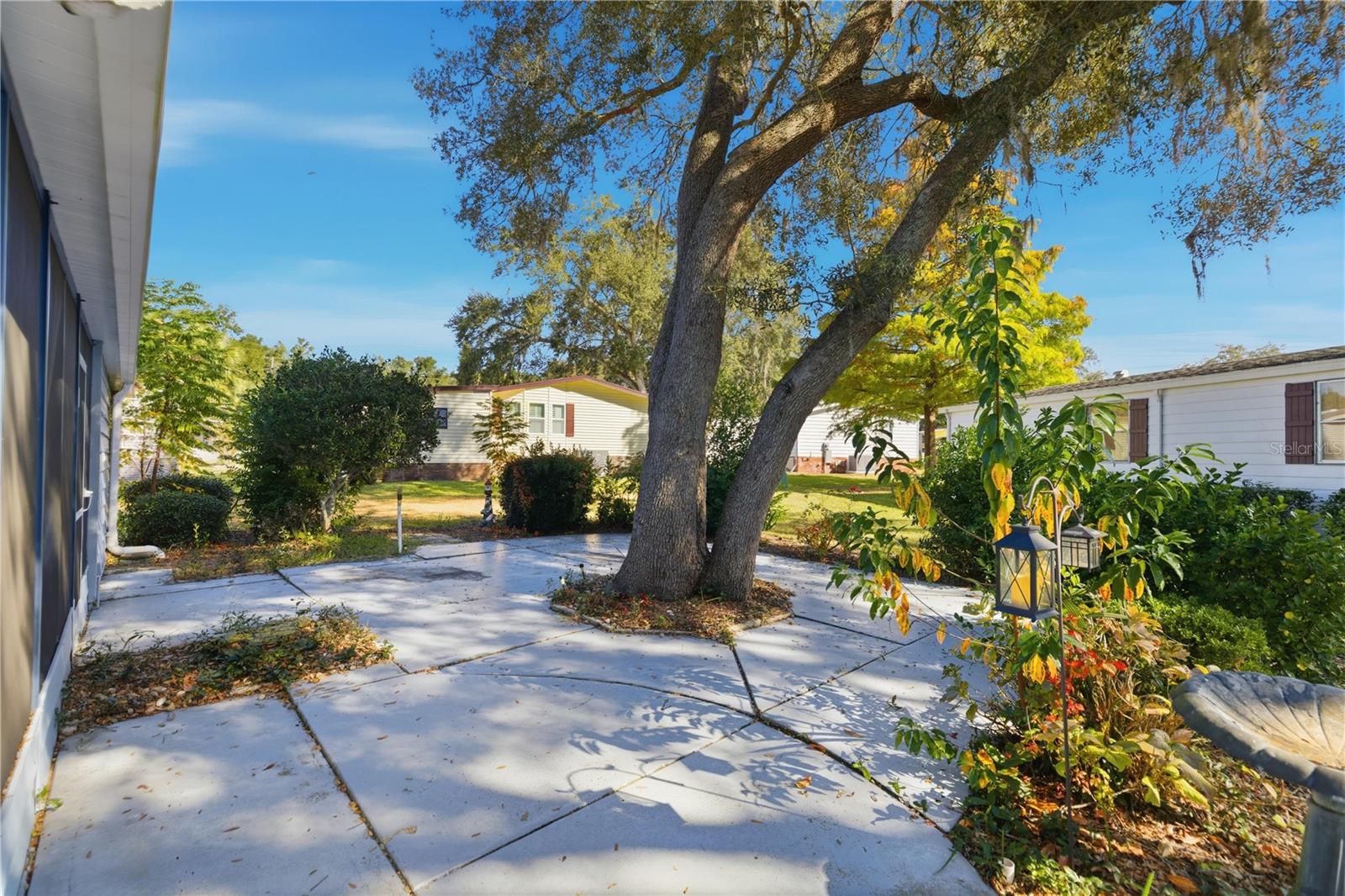 Image 2 of 18 For 725 Camelia Court