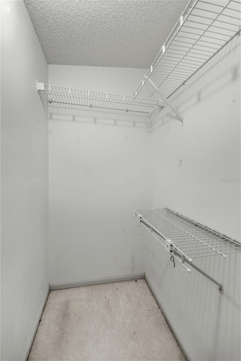 Image 9 of 18 For 725 Camelia Court