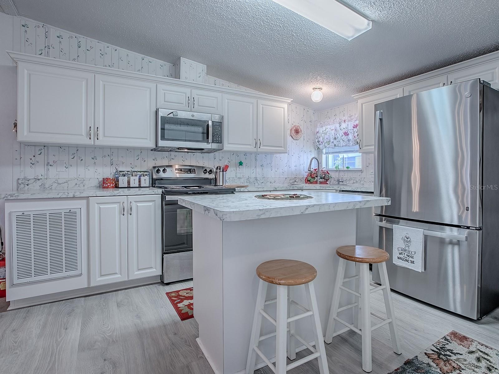 Image 4 of 23 For 730 Cottage Park Lane