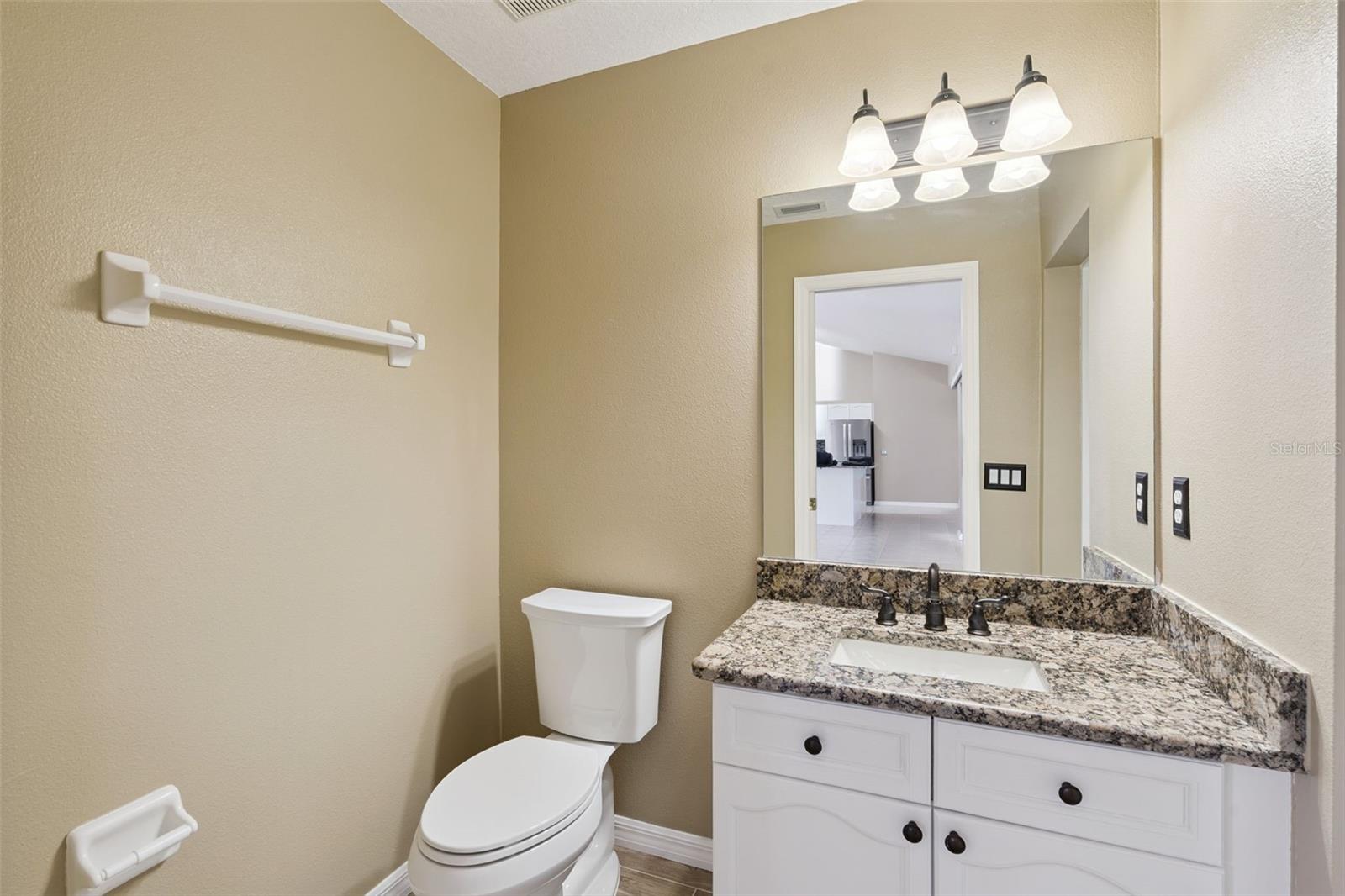 Image 26 of 50 For 15305 Shady Lane