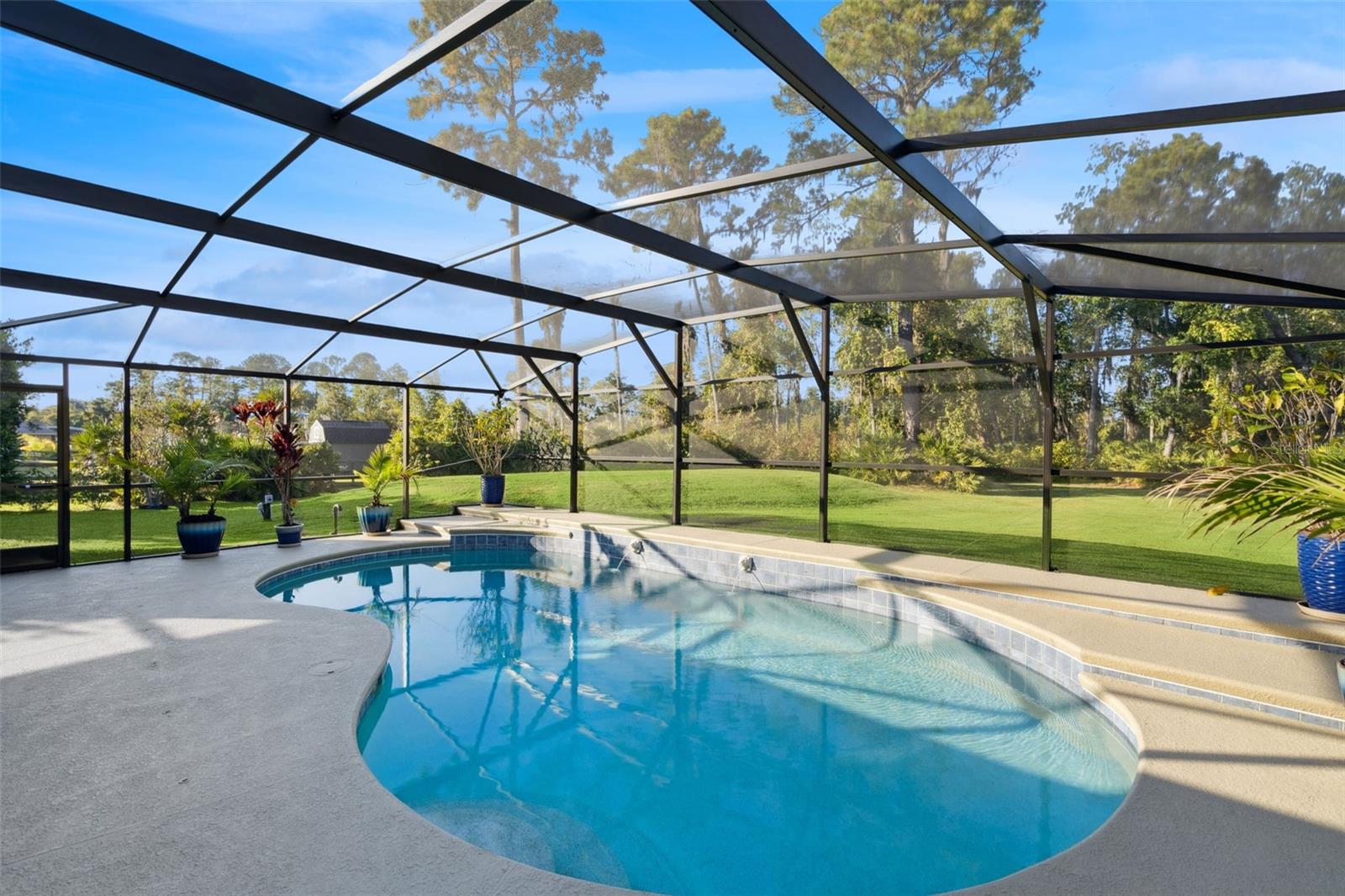 Image 28 of 50 For 15305 Shady Lane