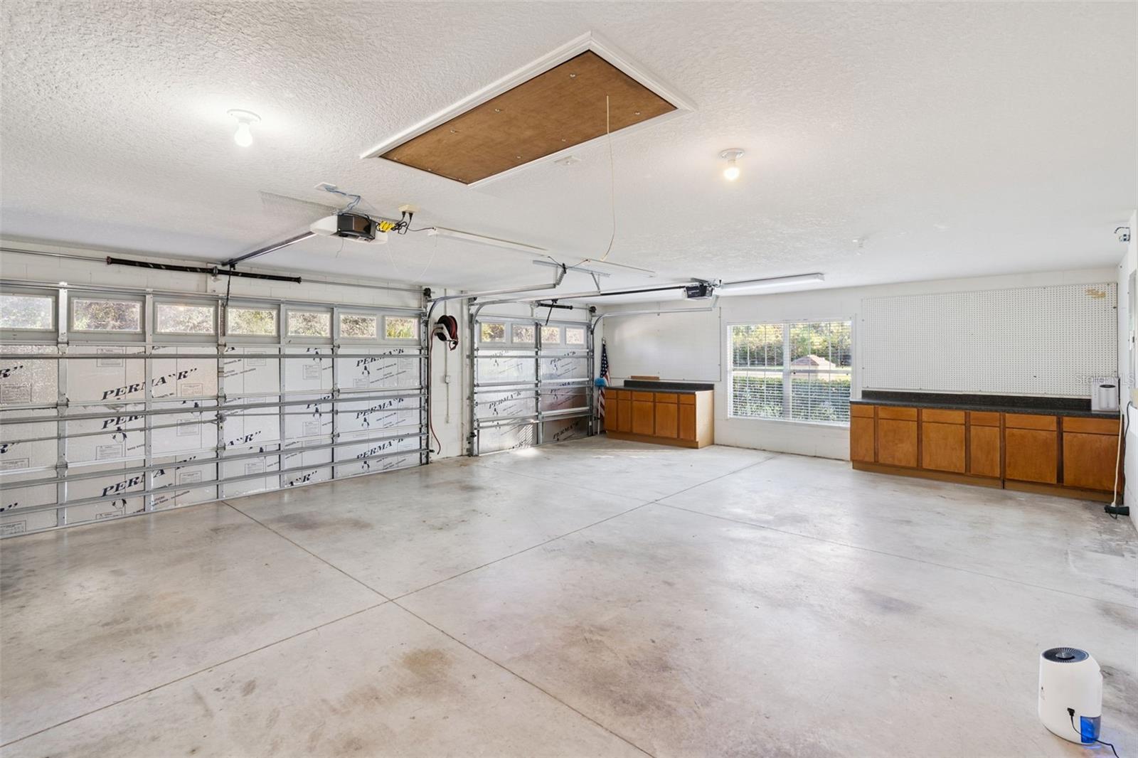 Image 32 of 50 For 15305 Shady Lane