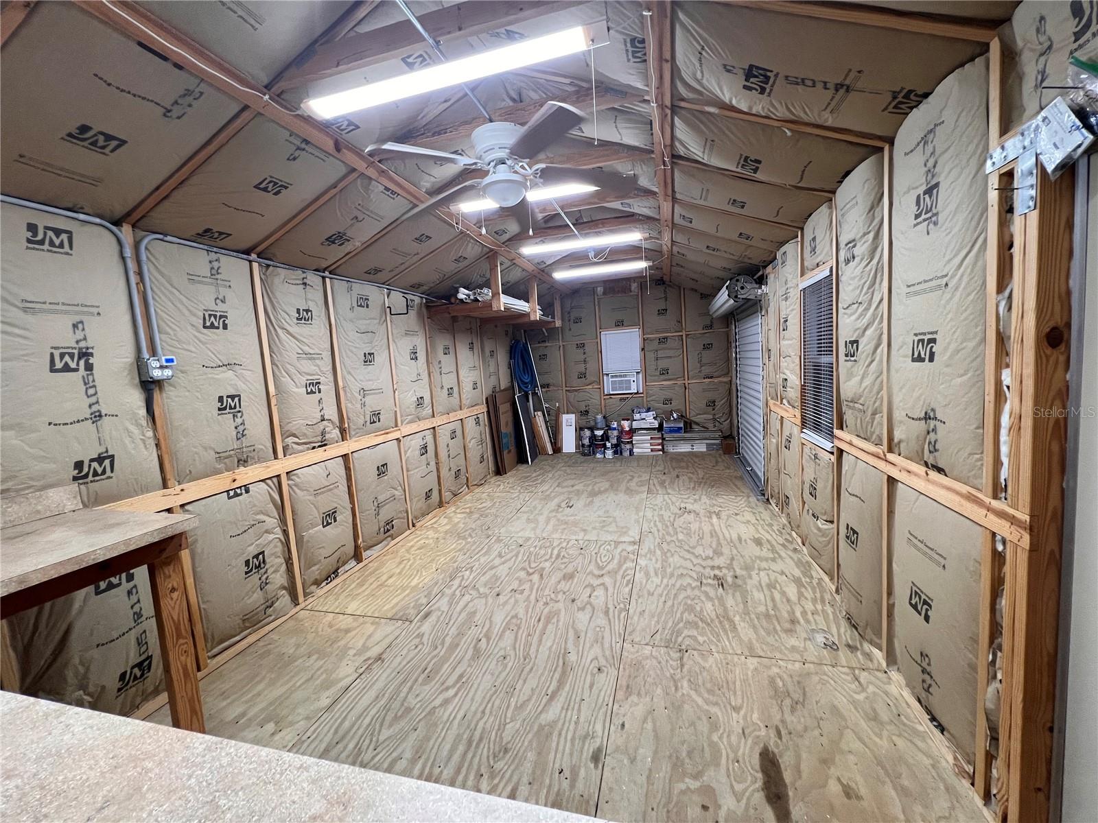 Image 38 of 50 For 15305 Shady Lane