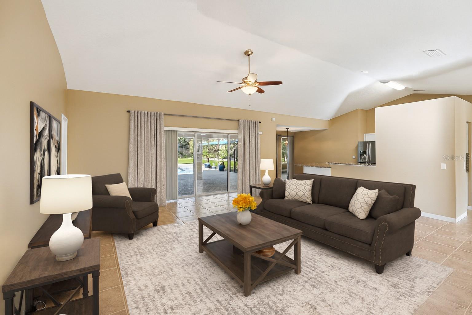 Image 5 of 50 For 15305 Shady Lane