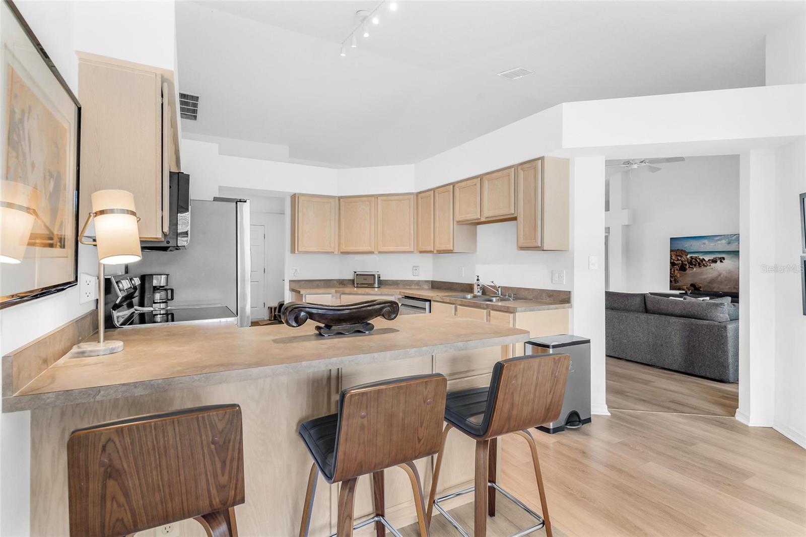 Image 12 of 55 For 25440 Crestwater Drive