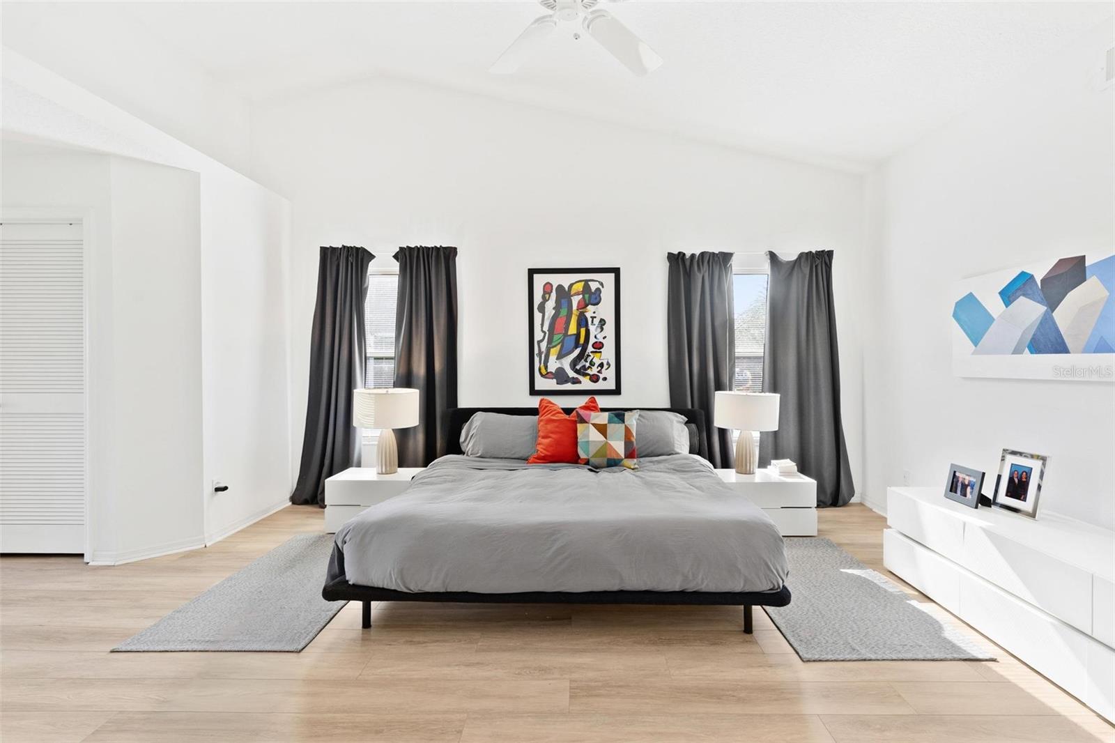 Image 19 of 55 For 25440 Crestwater Drive