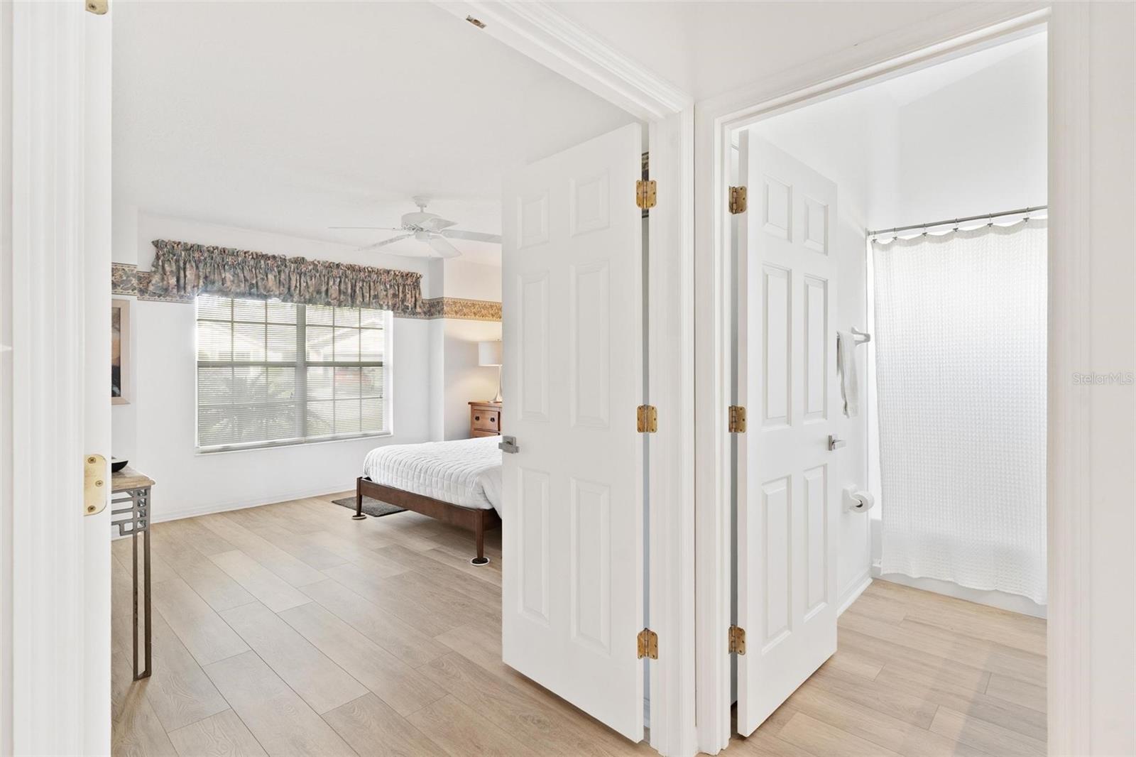 Image 26 of 55 For 25440 Crestwater Drive