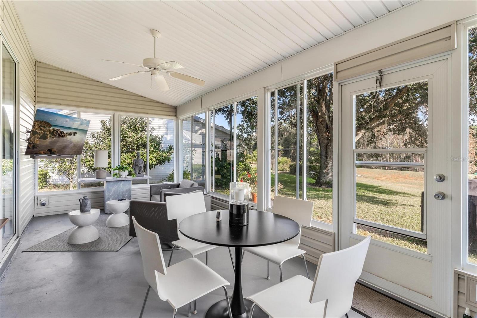 Image 34 of 55 For 25440 Crestwater Drive