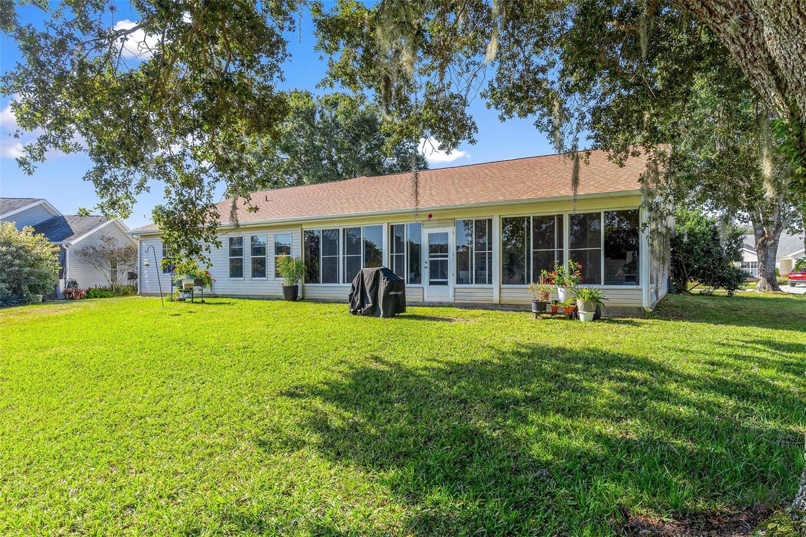 Image 36 of 55 For 25440 Crestwater Drive