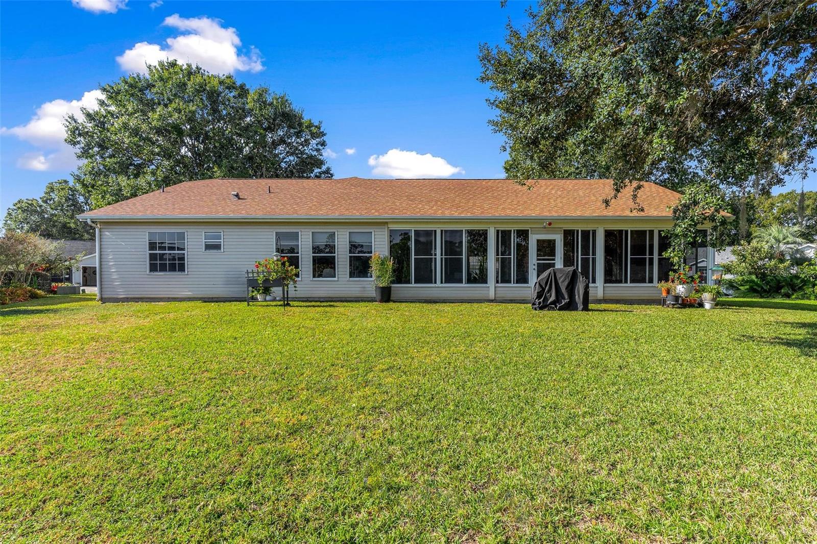 Image 37 of 55 For 25440 Crestwater Drive