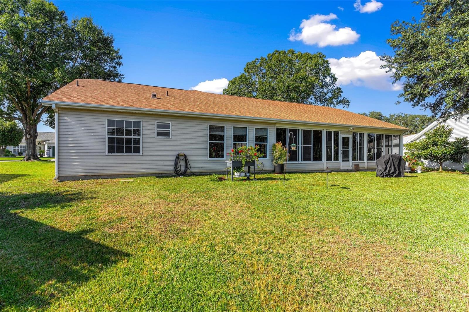 Image 38 of 55 For 25440 Crestwater Drive