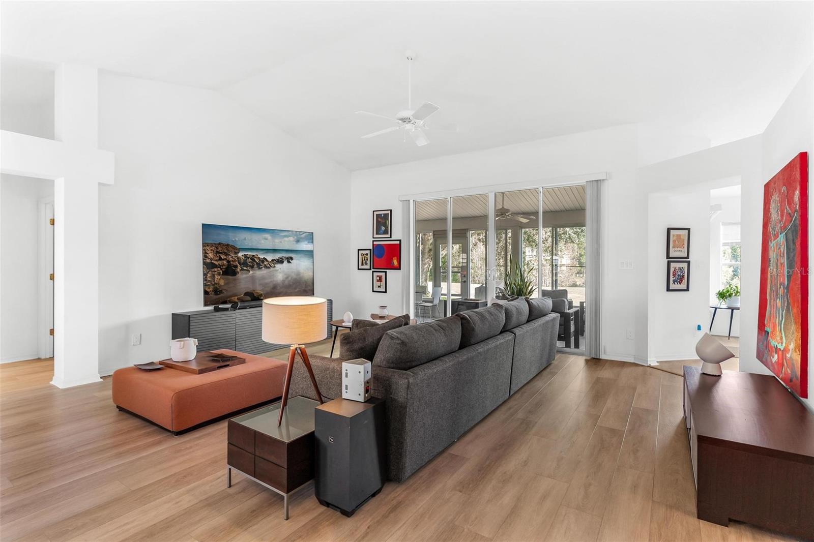 Image 5 of 55 For 25440 Crestwater Drive