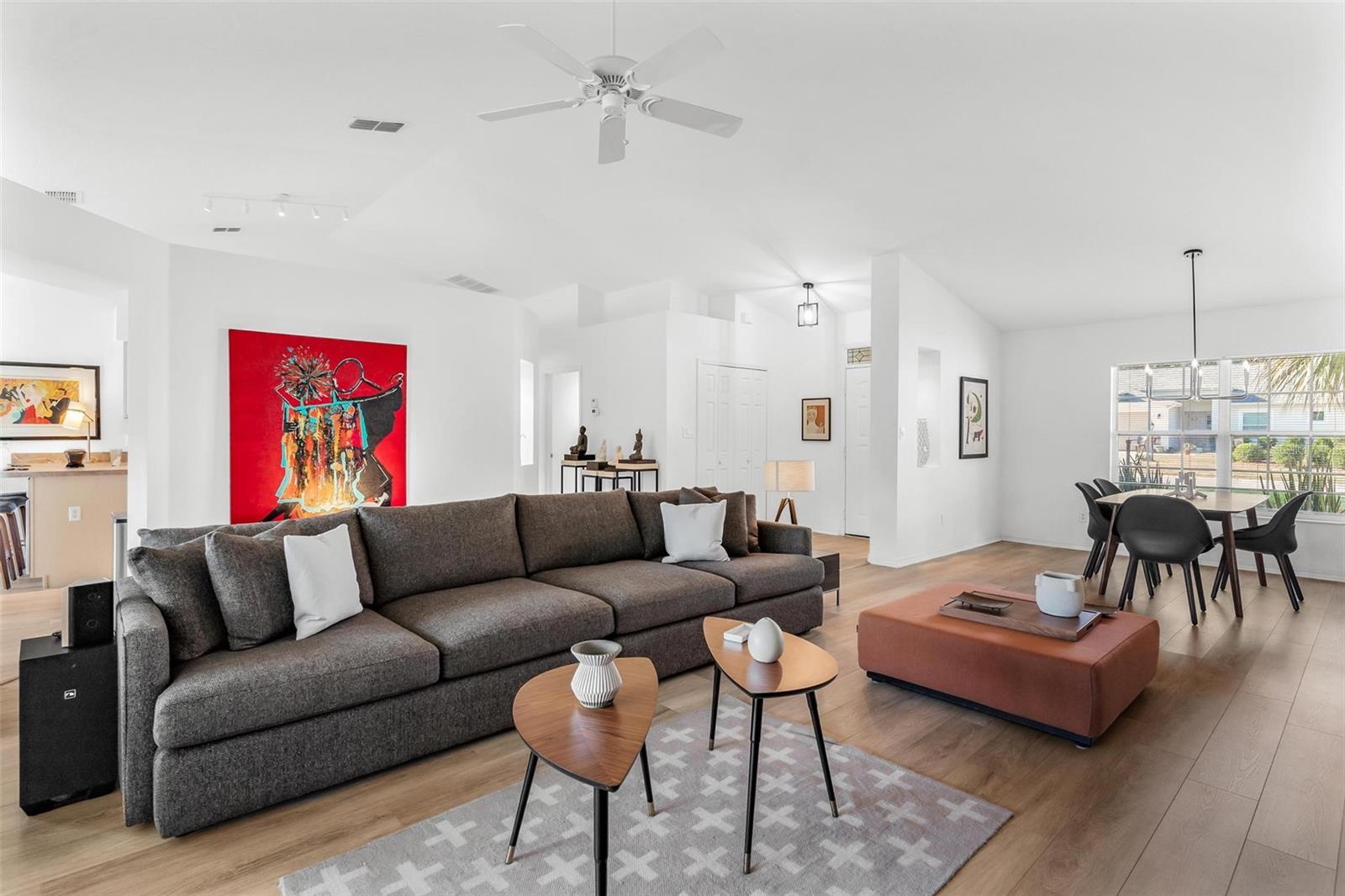 Image 7 of 55 For 25440 Crestwater Drive