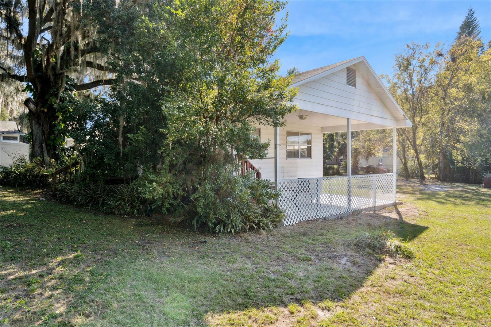 Image 13 of 17 For 10 Lucerne Circle