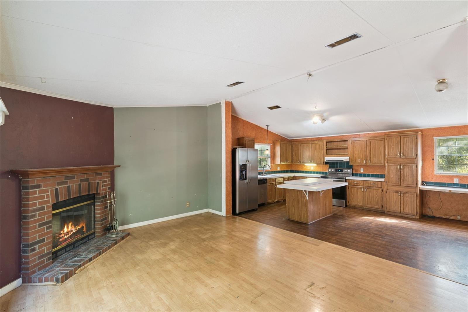 Image 15 of 49 For 17059 Highway 329