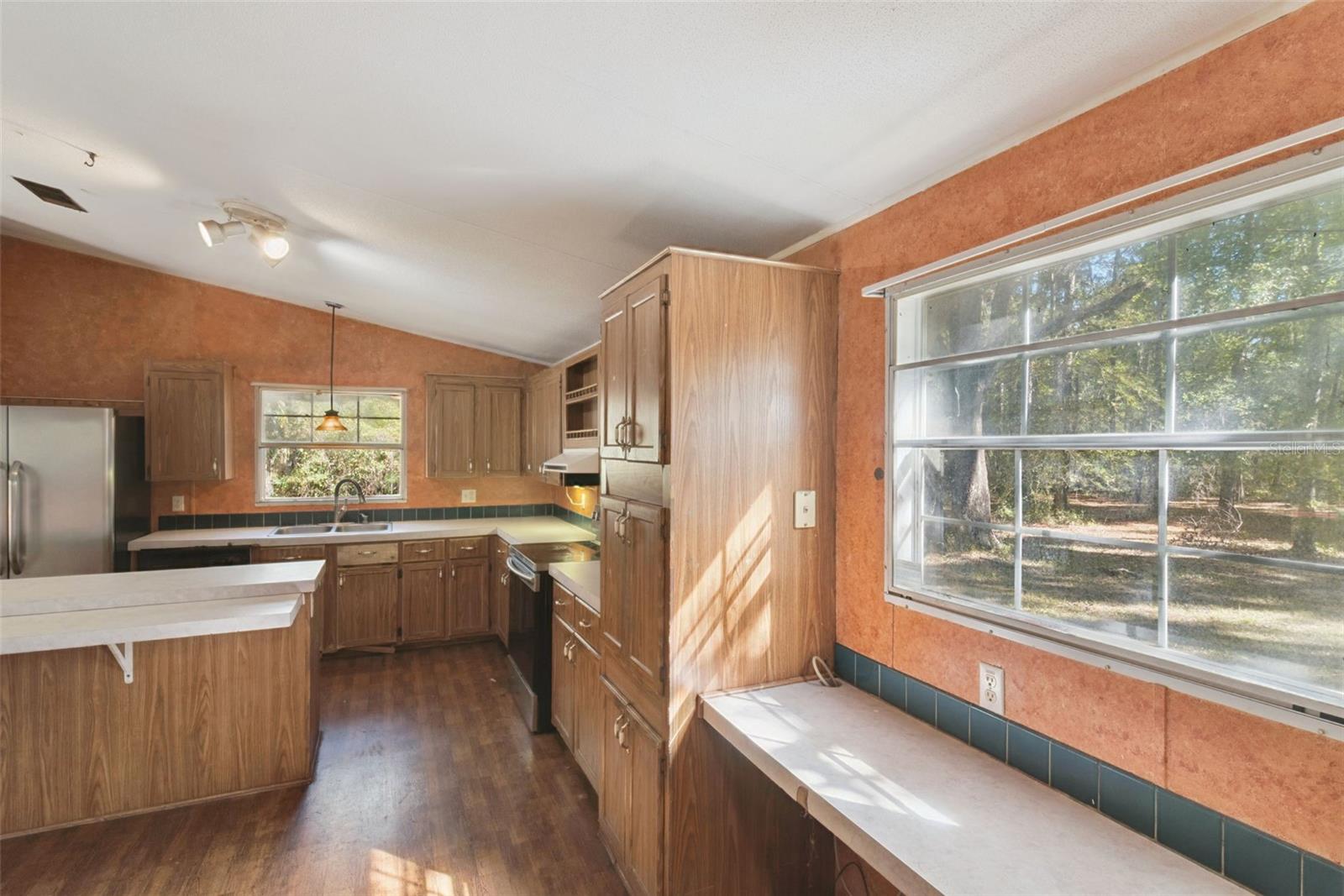 Image 17 of 49 For 17059 Highway 329