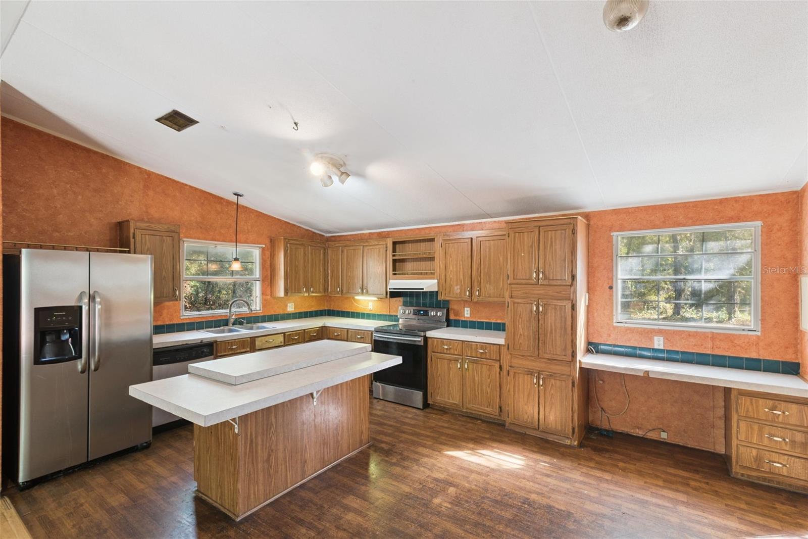 Image 21 of 49 For 17059 Highway 329