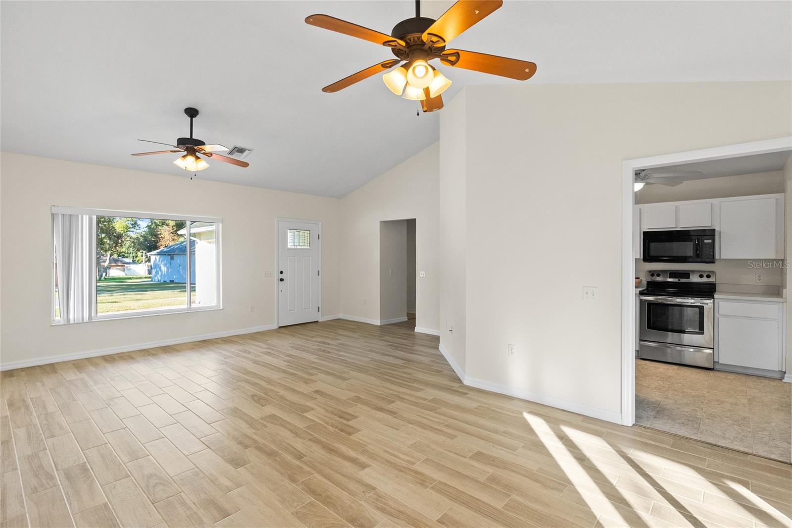 Image 4 of 33 For 1720 Cobble Lane