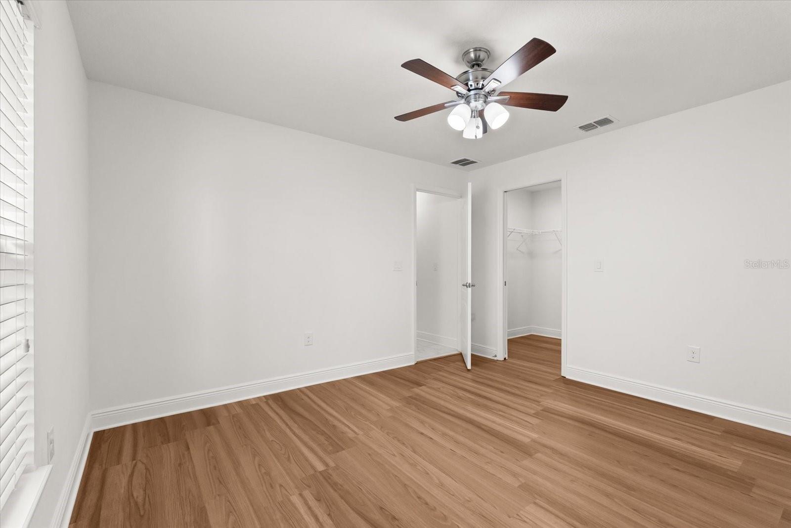 Image 17 of 40 For 30433 Island Club Drive