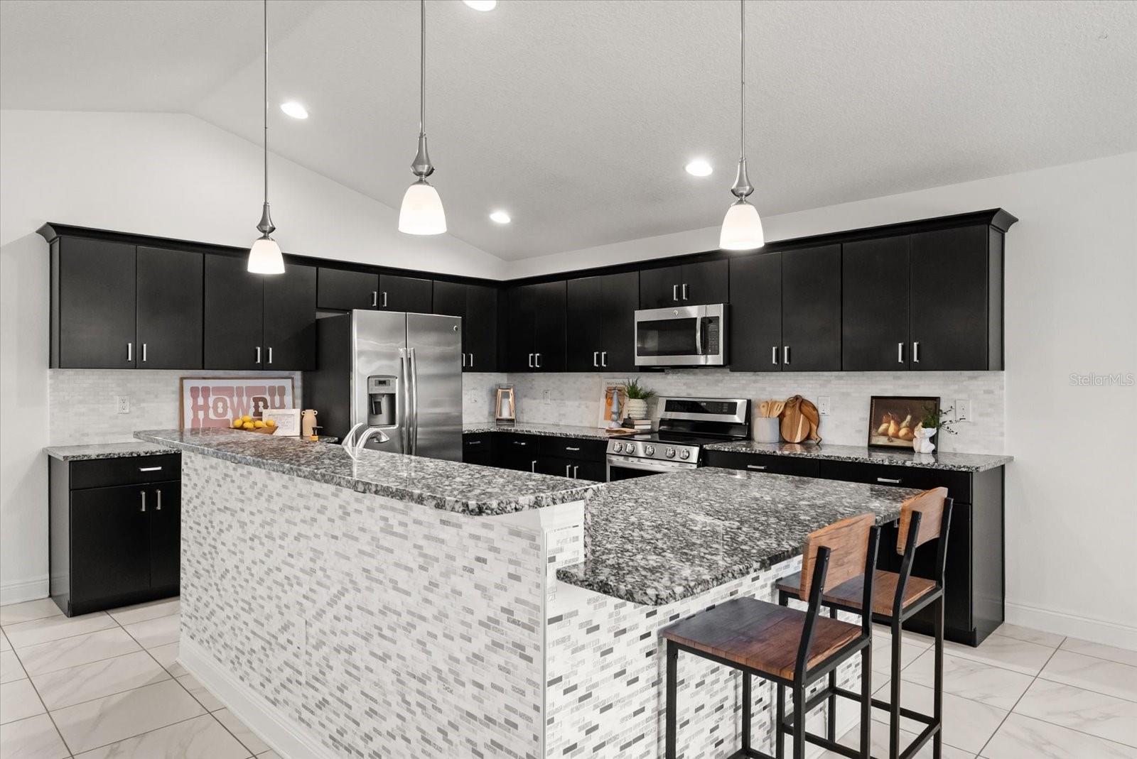 Image 4 of 40 For 30433 Island Club Drive