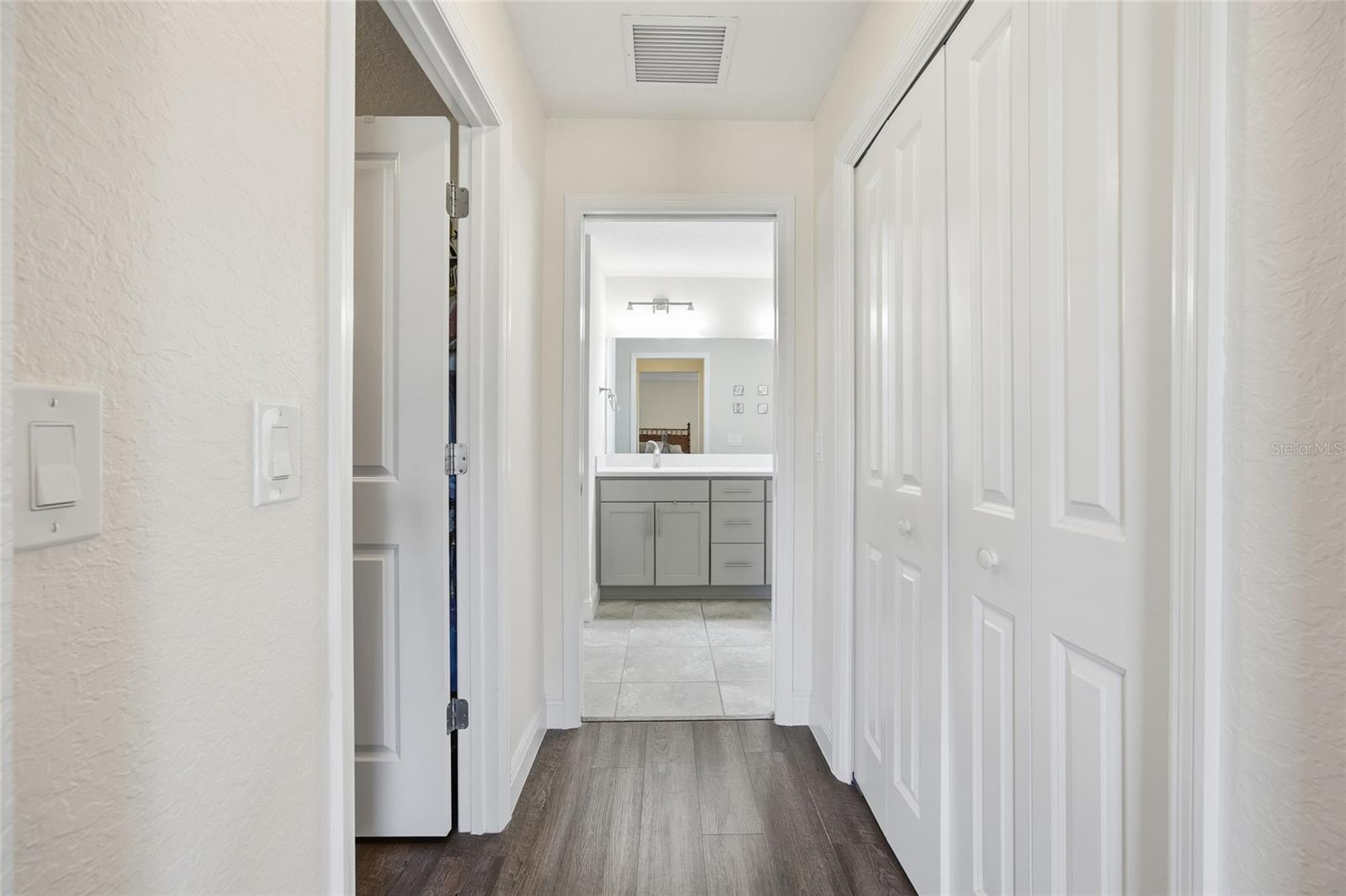 Image 23 of 61 For 4846 Audrey Marie Court