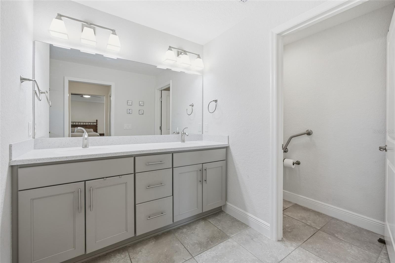 Image 25 of 61 For 4846 Audrey Marie Court