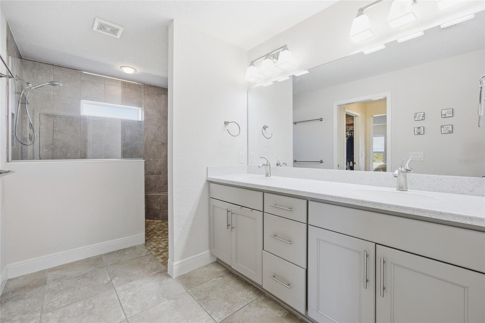 Image 26 of 61 For 4846 Audrey Marie Court