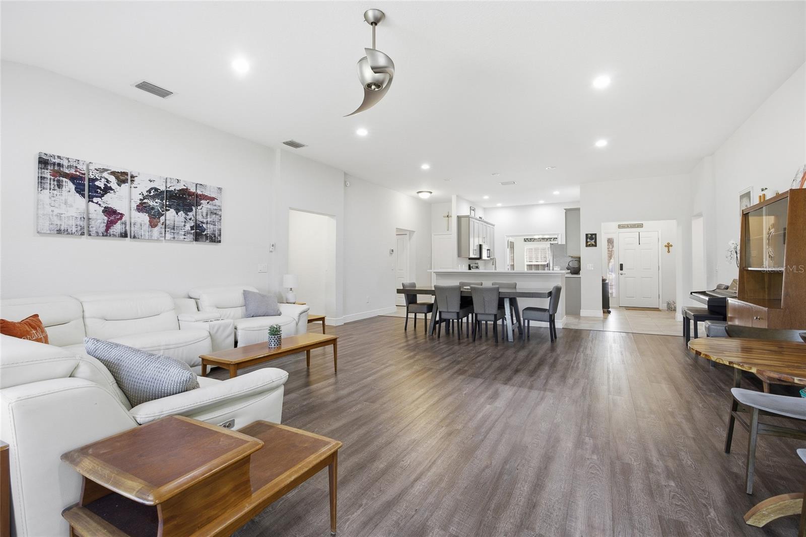 Image 7 of 61 For 4846 Audrey Marie Court