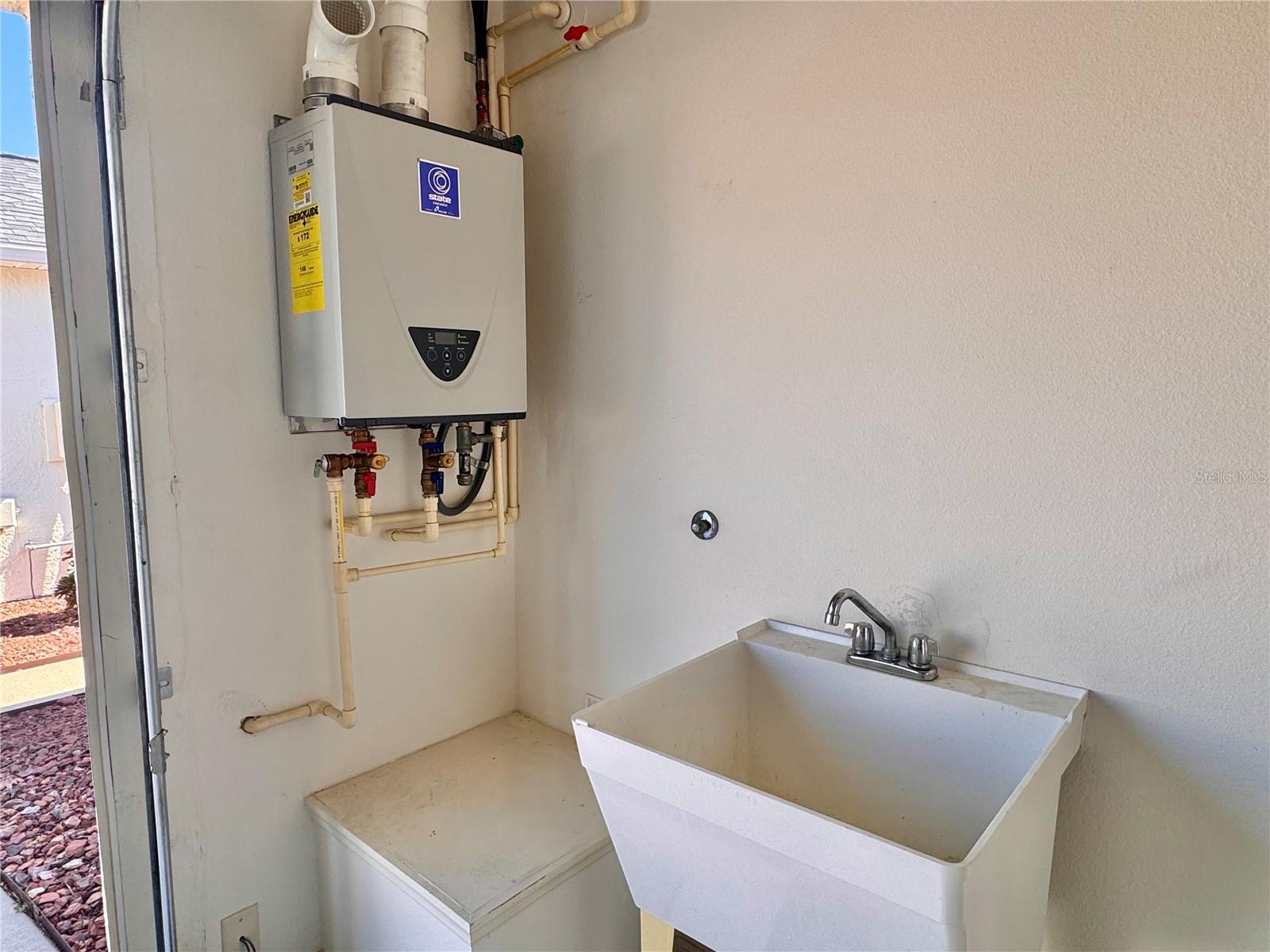 Image 22 of 29 For 1052 Jackson Street