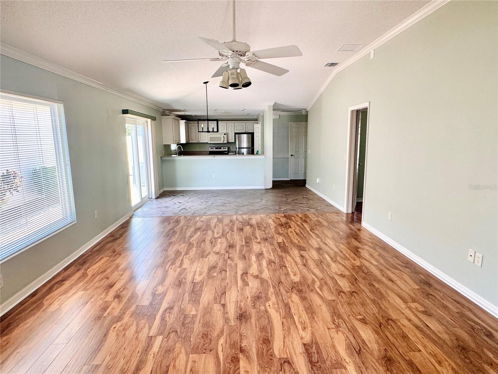 Image 5 of 29 For 1052 Jackson Street