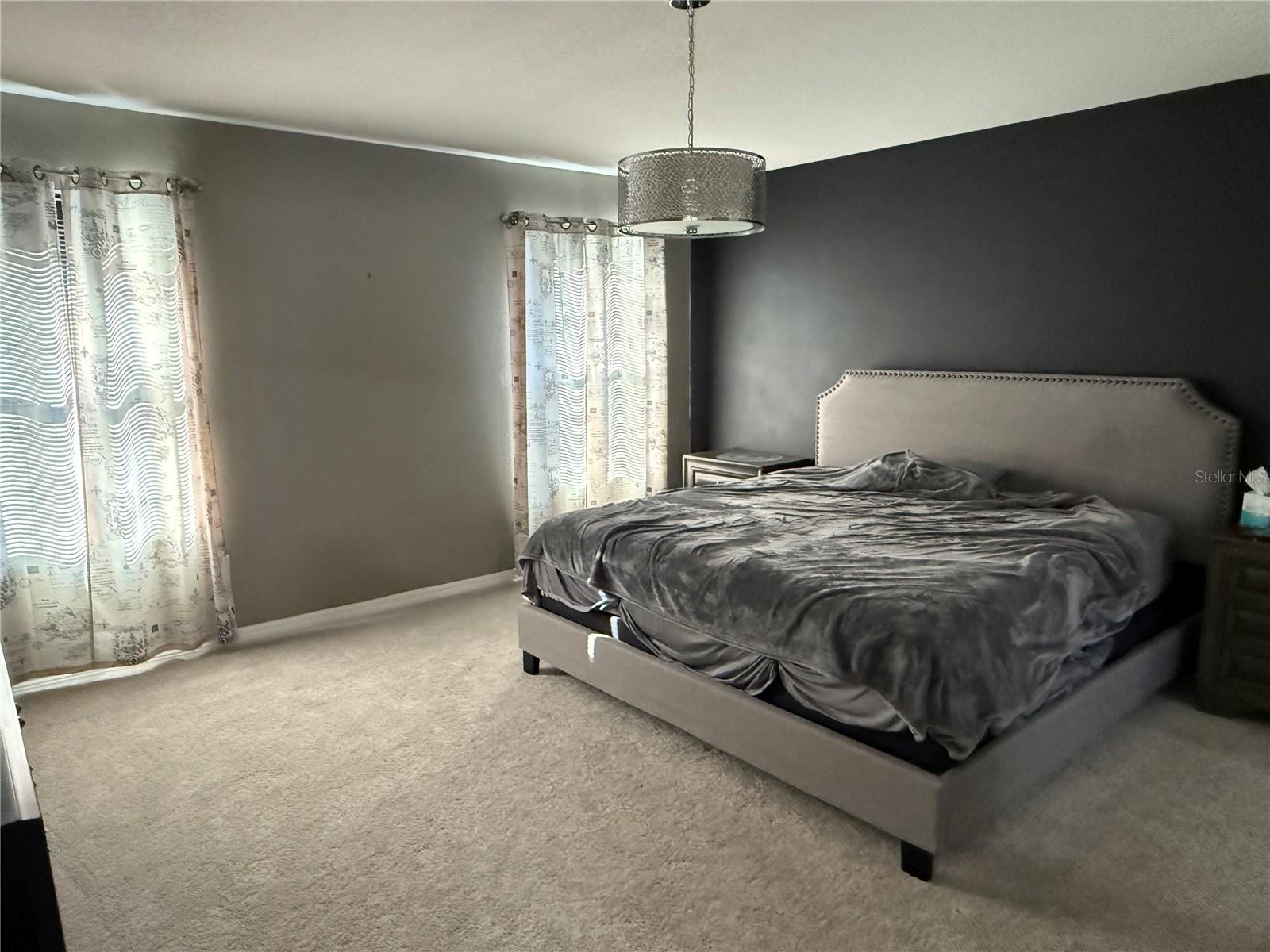 Image 10 of 20 For 718 Shelton Street