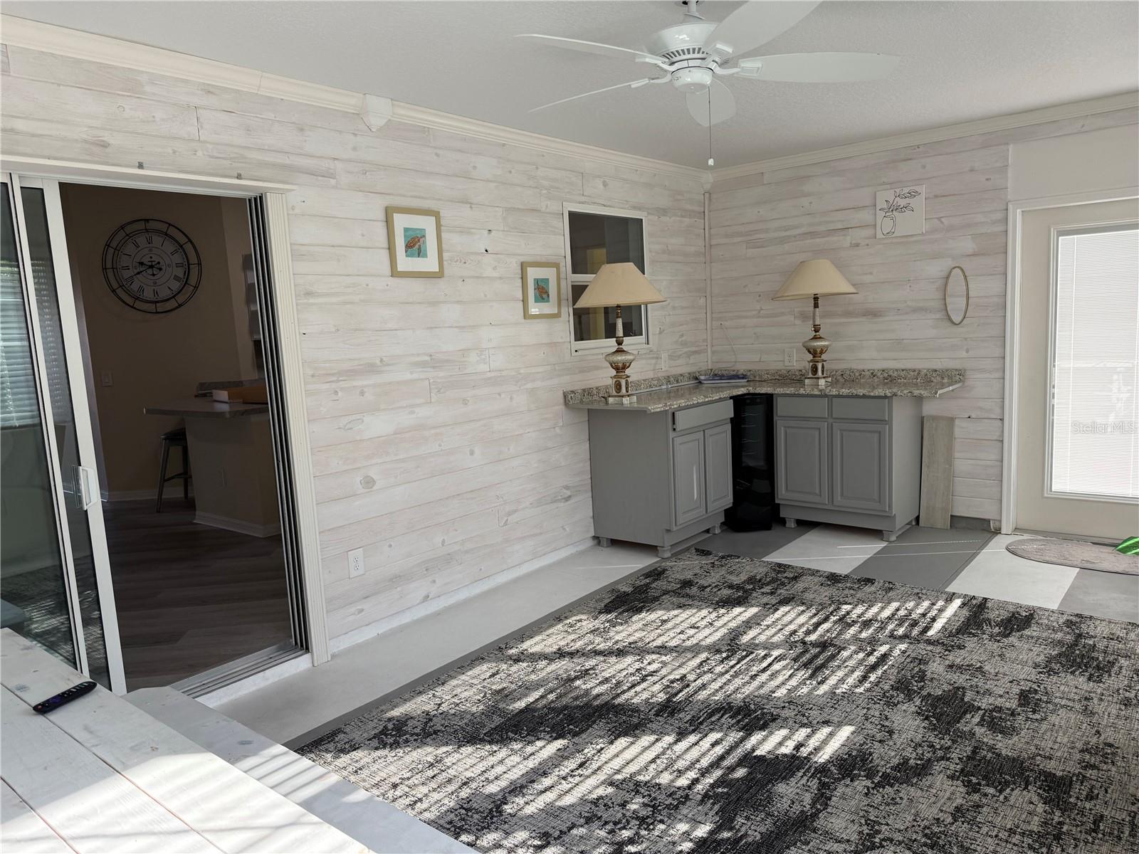 Image 13 of 20 For 718 Shelton Street