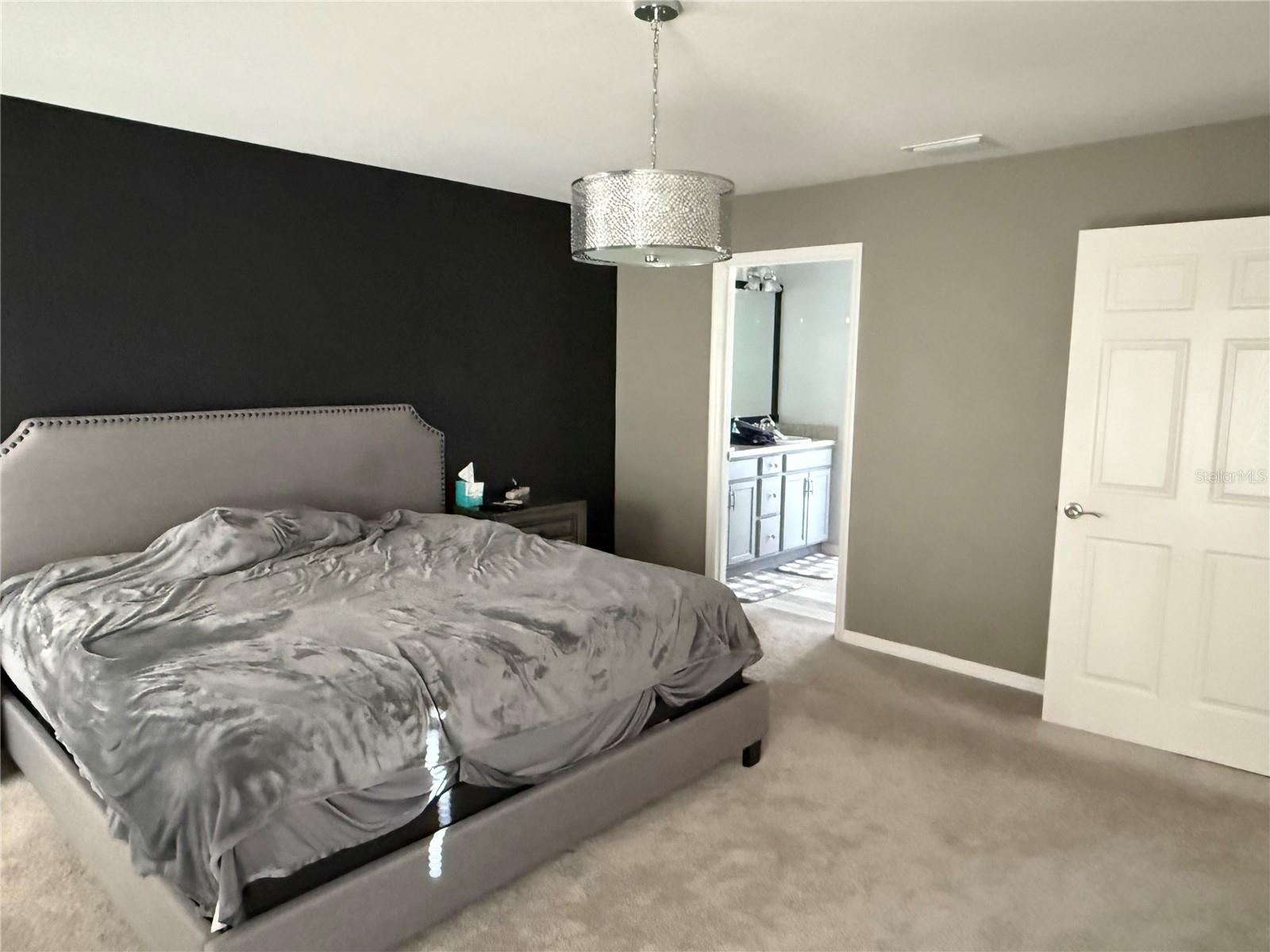 Image 9 of 20 For 718 Shelton Street