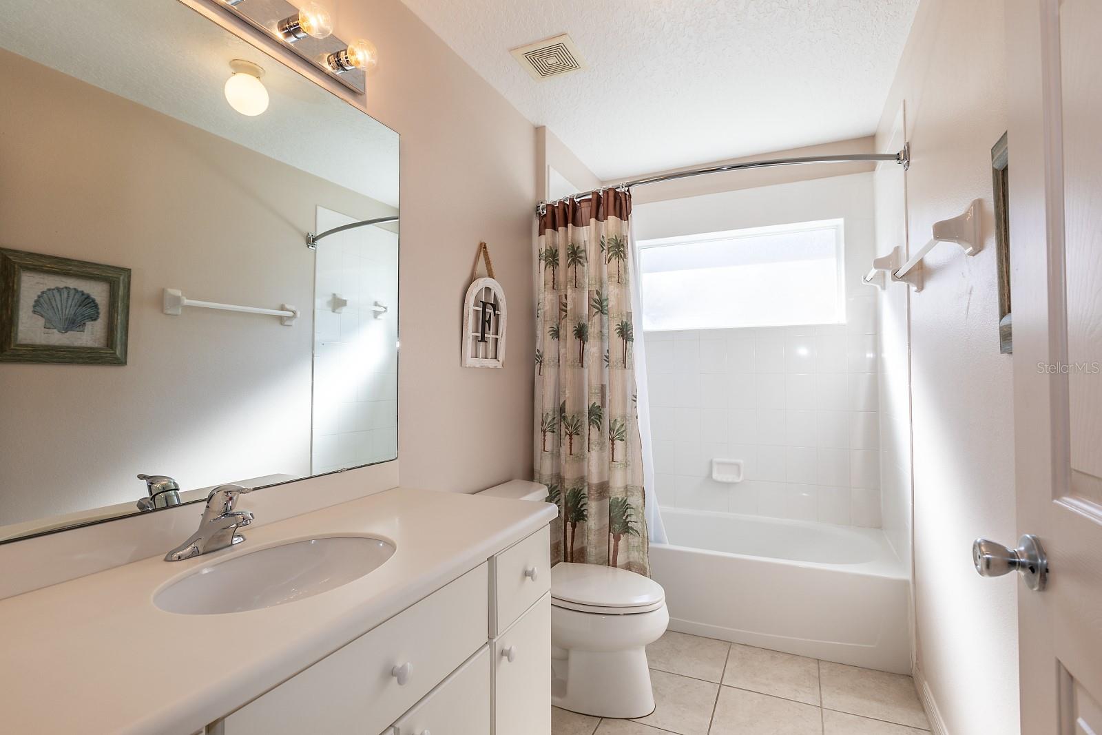 Image 15 of 20 For 5543 Aurora Drive