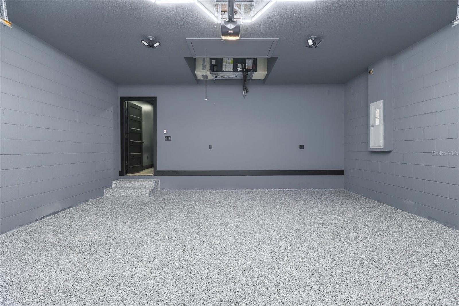 Listing photo id 44 for 9802 Athenia Drive