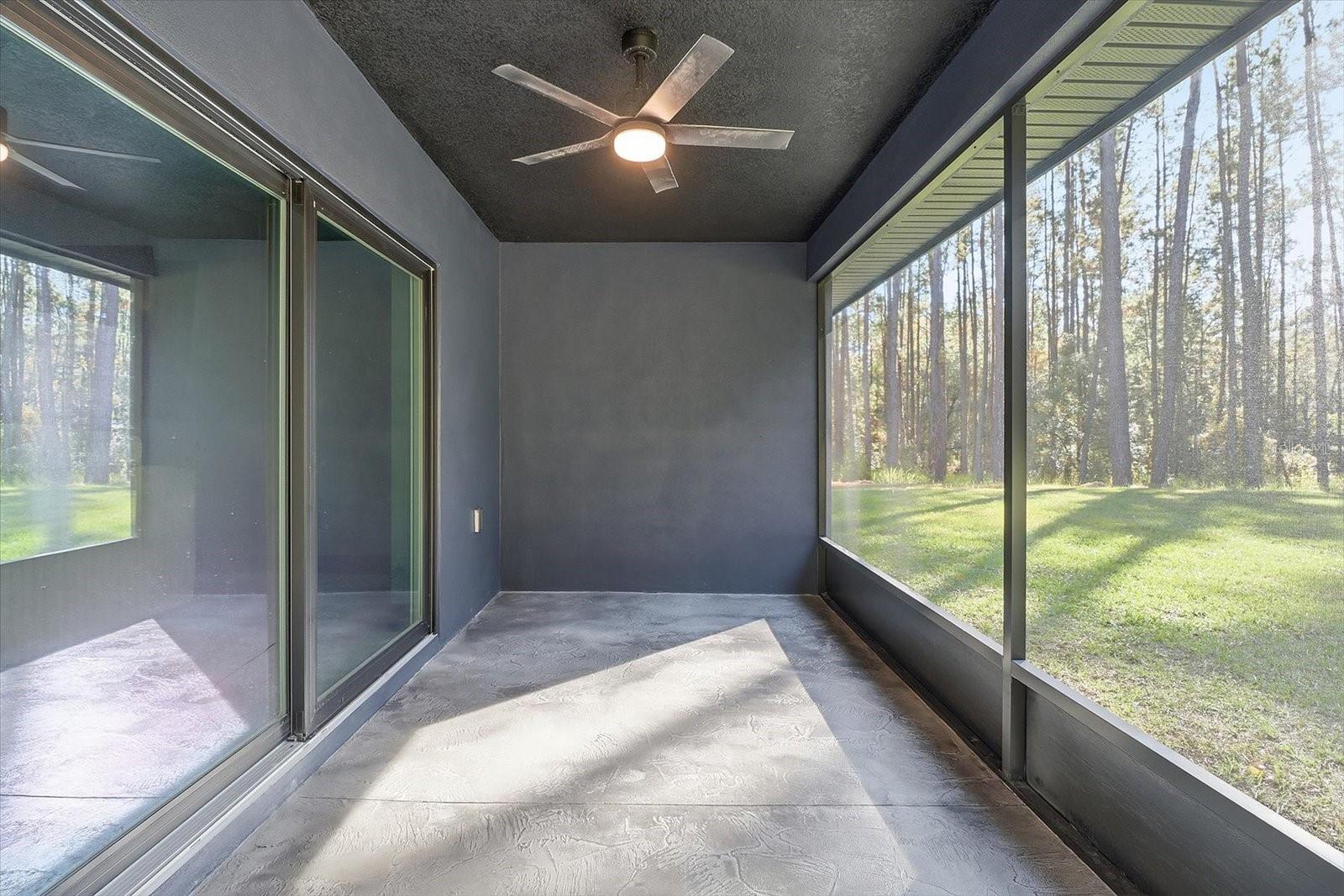 Listing photo id 45 for 9802 Athenia Drive