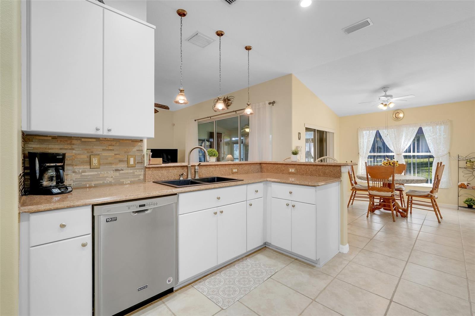 Image 20 of 49 For 5304 Fantasy Way